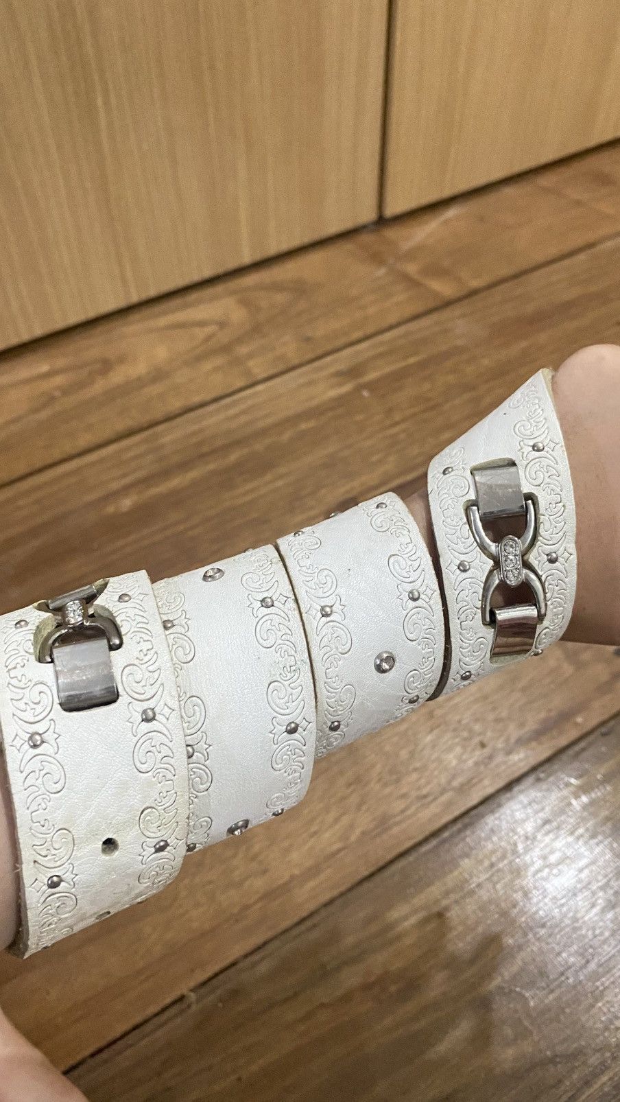 Leather × Vintage Y2K belt vintage leather white rhinestone Size ONE SIZE - 4 Thumbnail