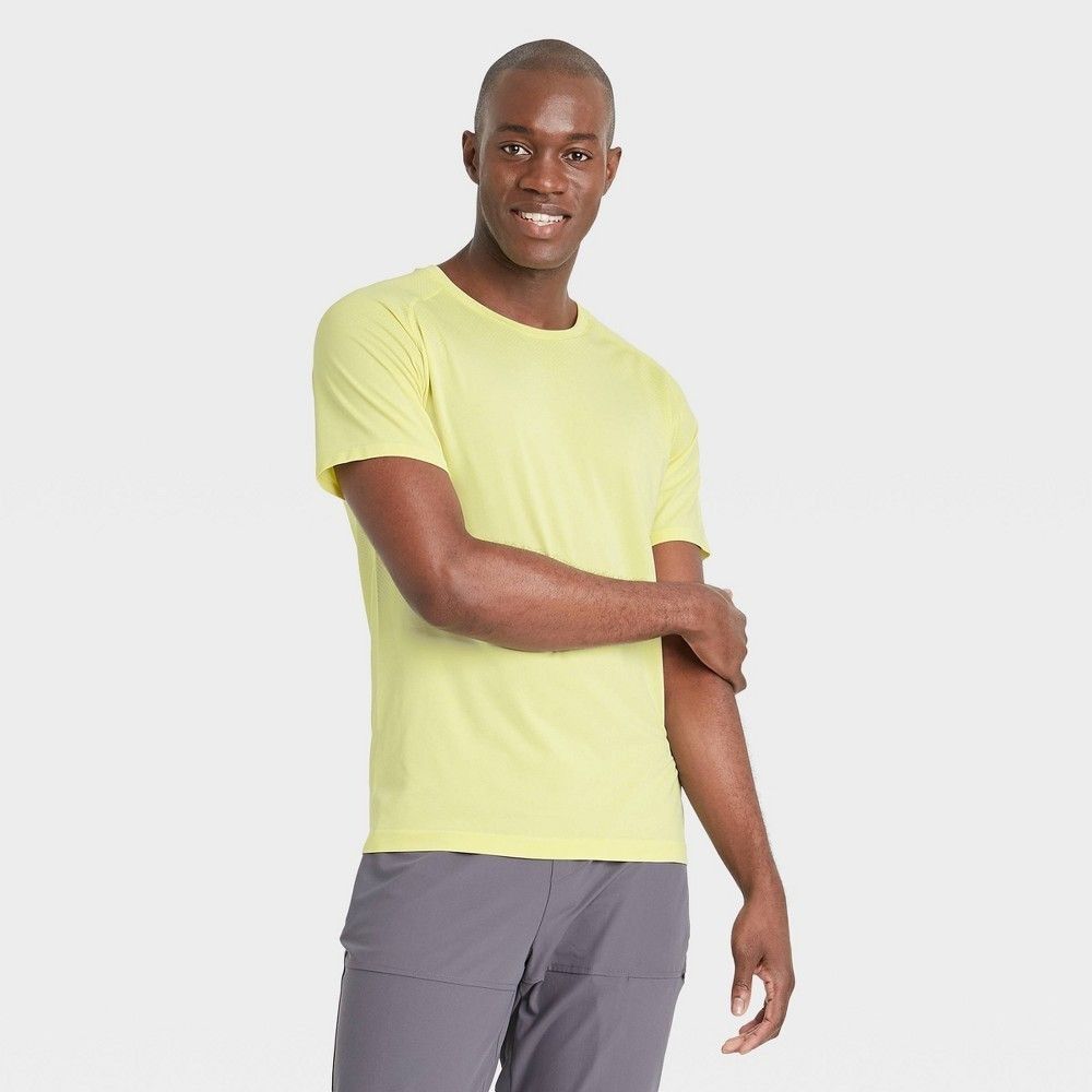 Other Men' Short Sleeve T-Shirt - All in Motion™ Small Damaged Size US S / EU 44-46 / 1 - 1 Thumbnail