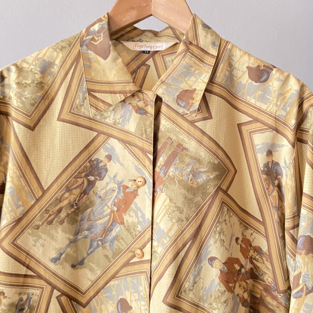 Burberry Burberry Vintage gold Equestrian Print Shirt Size L / US 10 / IT 46 - 10 Thumbnail