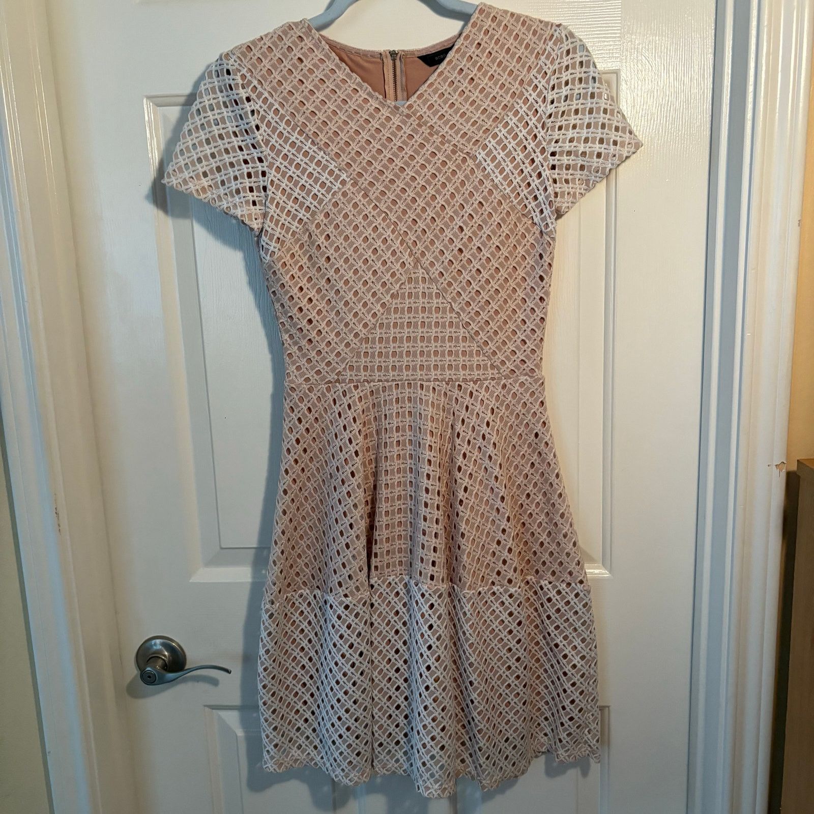 Bcbgmaxazria BCBG Max Azria Women’s XS White Eyelet Dress Fit & Flare Size XS / US 0-2 / IT 36-38 - 3 Thumbnail
