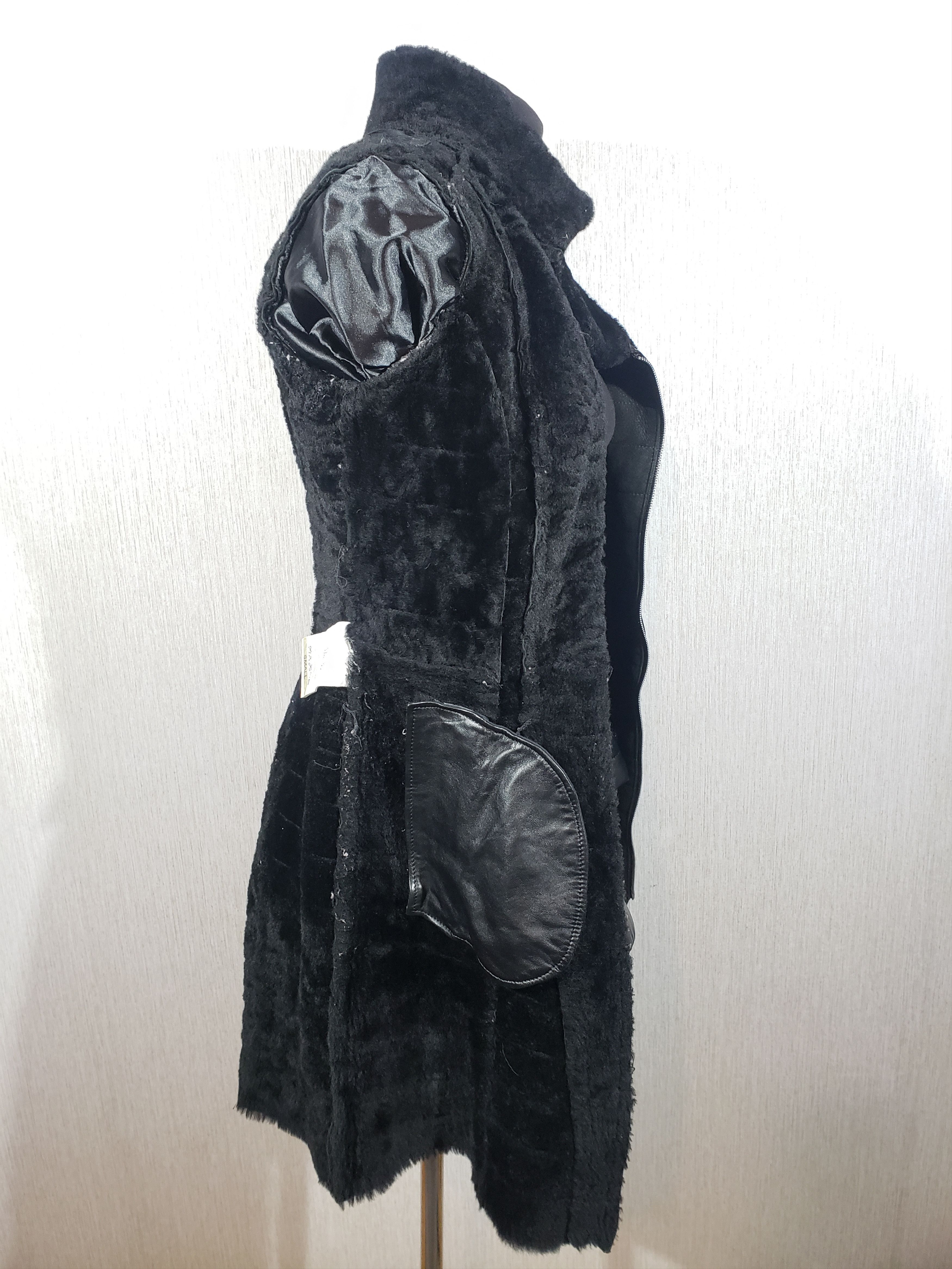 Other Stylish black sheepskin coat with leather sleeves. Size S / US 4 / IT 40 - 8 Thumbnail