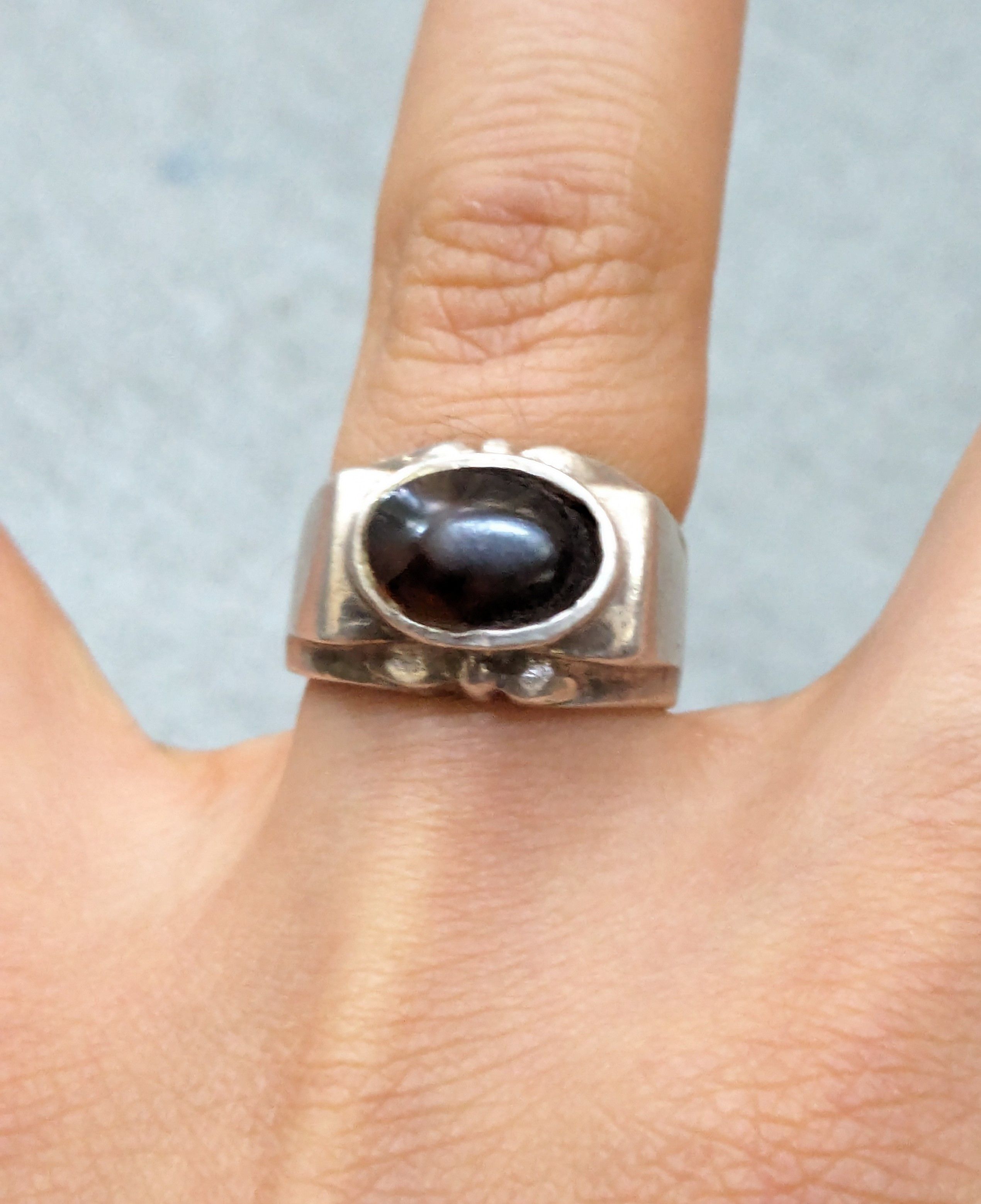 Jewelry Vintage Sterling Silver Ring 8.25 Modern Contemporary CZ Size ONE SIZE - 12 Thumbnail