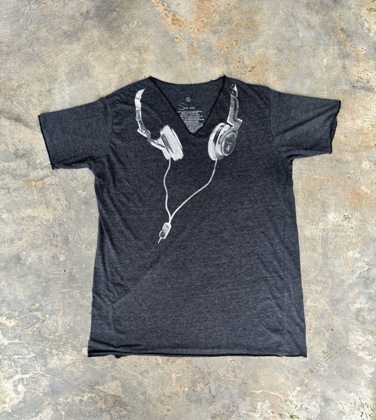 Japanese Brand Y2k Som mai handsets Style Tshirt Size US L / EU 52-54 / 3 - 1 Thumbnail