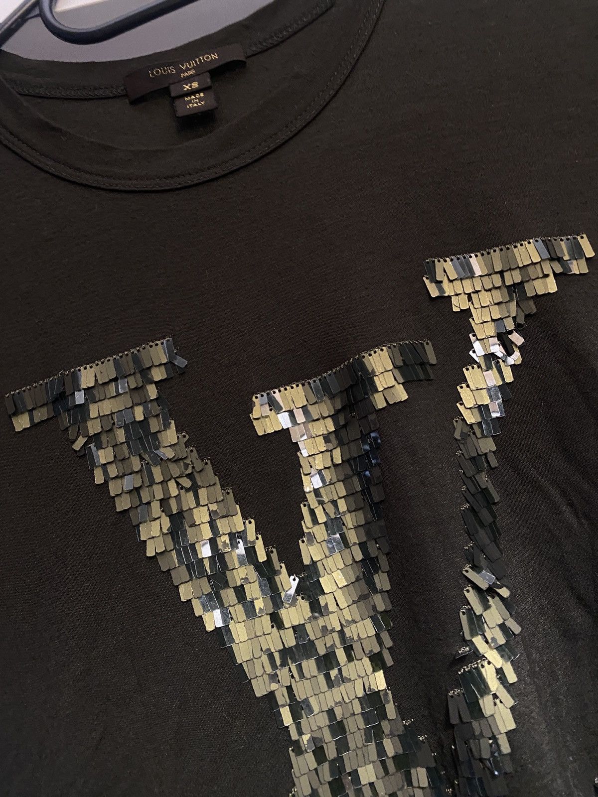 Louis Vuitton Luxury louis vuitton rare sequins big logo rare blouses Size XS / US 0-2 / IT 36-38 - 5 Thumbnail