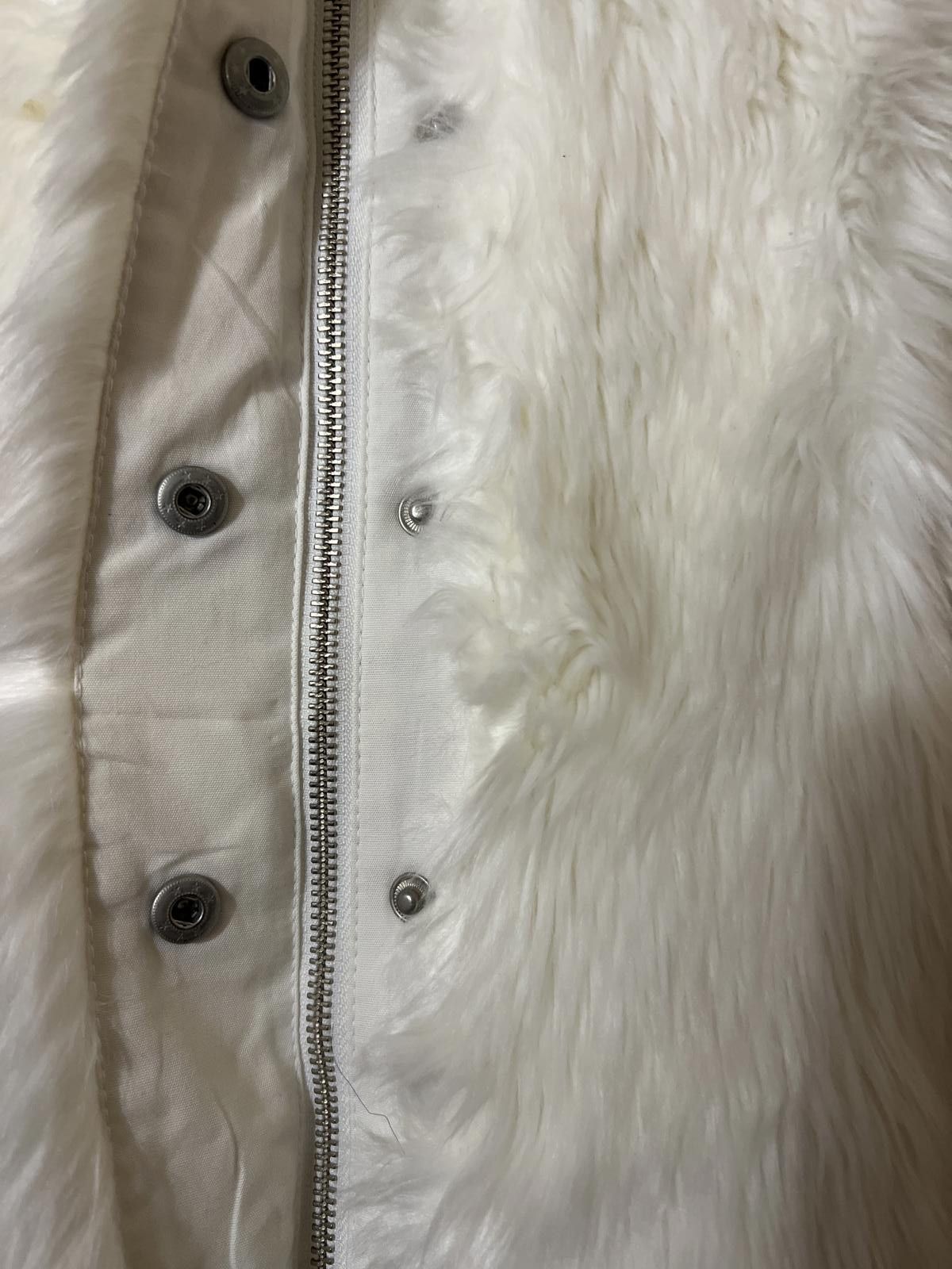 Other MNG White Faux Fur Hooded Vest with Ribbed Hem XS Coquette Size XS / US 0-2 / IT 36-38 - 4 Thumbnail