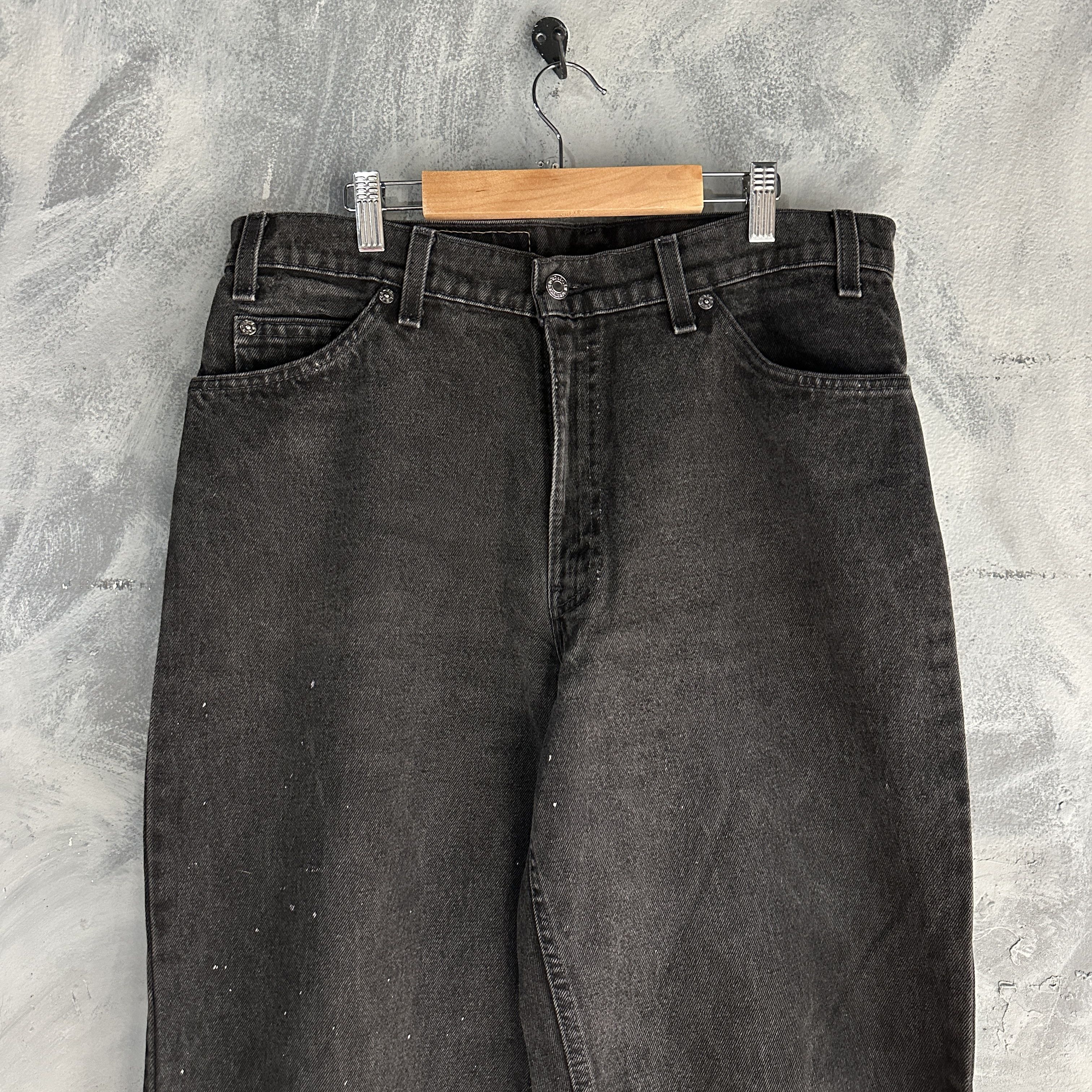 Levi's VTG Levis 560 Jeans Mens 34x32 Black Loose Tapered USA Size US 34 / EU 50 - 3 Thumbnail