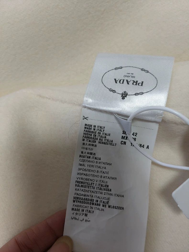 Prada PradaCoat 2503-Nextarrow Size US XS / EU 42 / 0 - 5 Thumbnail
