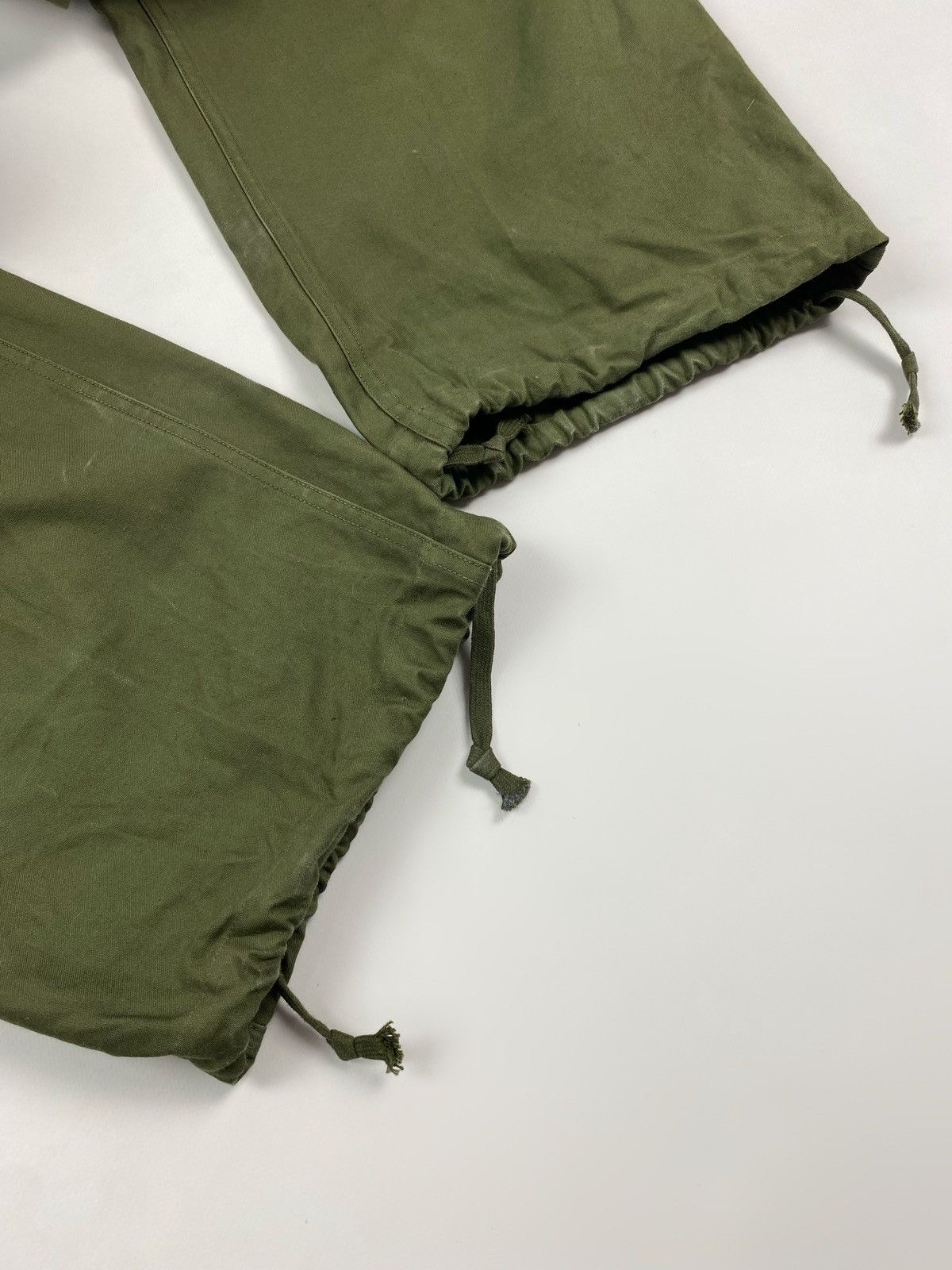 Vintage 1950’s Vintage US Army M-1951 Cargo Shell Field Trousers M Size US 34 / EU 50 - 15 Thumbnail