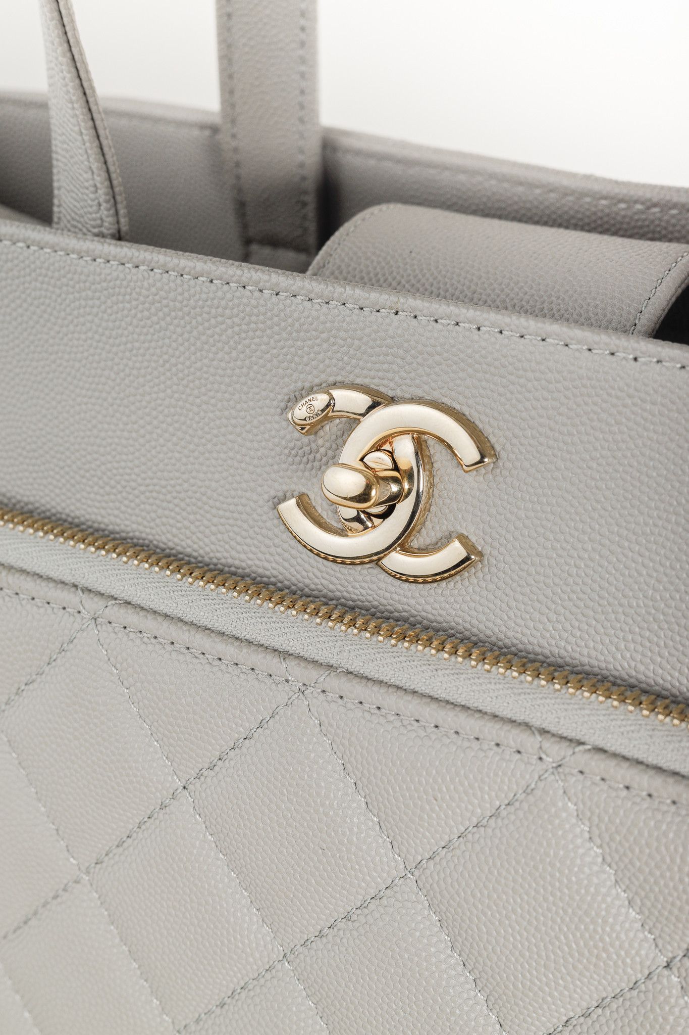 Chanel Chanel Business Affinity Large Caviar Leather Quilted Tote Size ONE SIZE - 12 Thumbnail