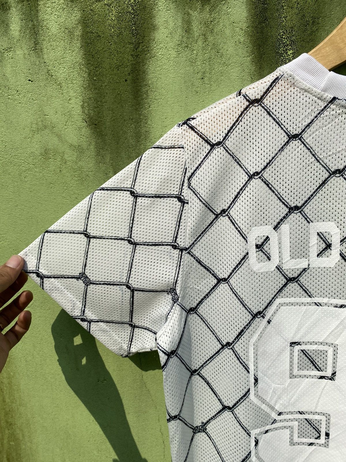 Japanese Brand LUP by LIPUNDERPOINT Old School 90 Tshirt Jersey Fence Print Size US L / EU 52-54 / 3 - 12 Thumbnail