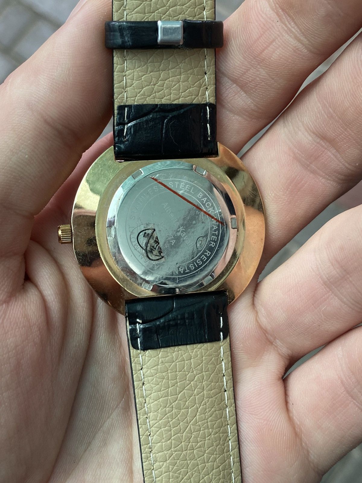 Japanese Brand × Vintage Luxury Alberto Kavalli Watch with 3 Diamonds Size ONE SIZE - 6 Thumbnail