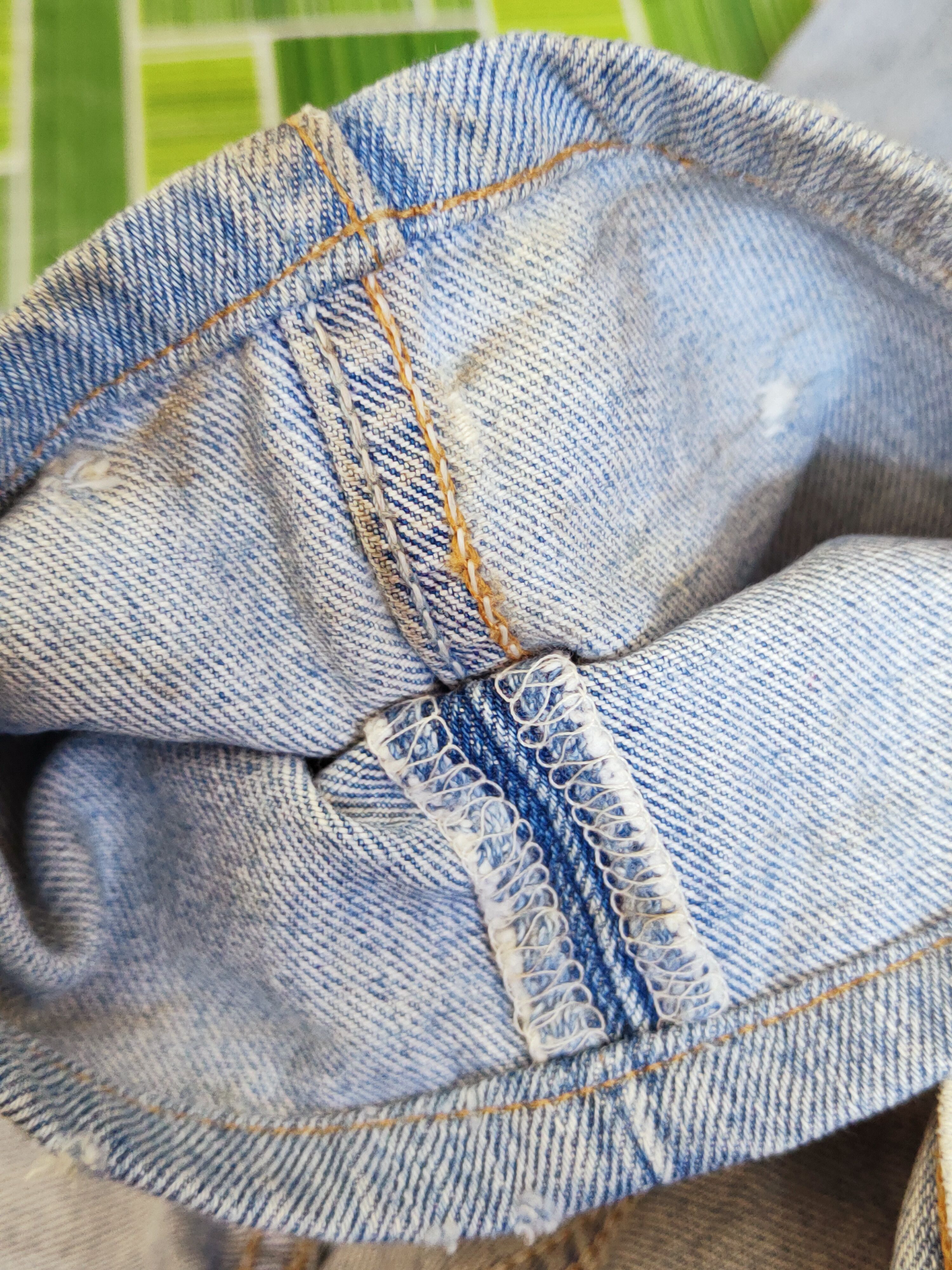 Levi's 501 Levi's Blue Distressed Ripped Jeans #W541 Size US 33 - 14 Thumbnail