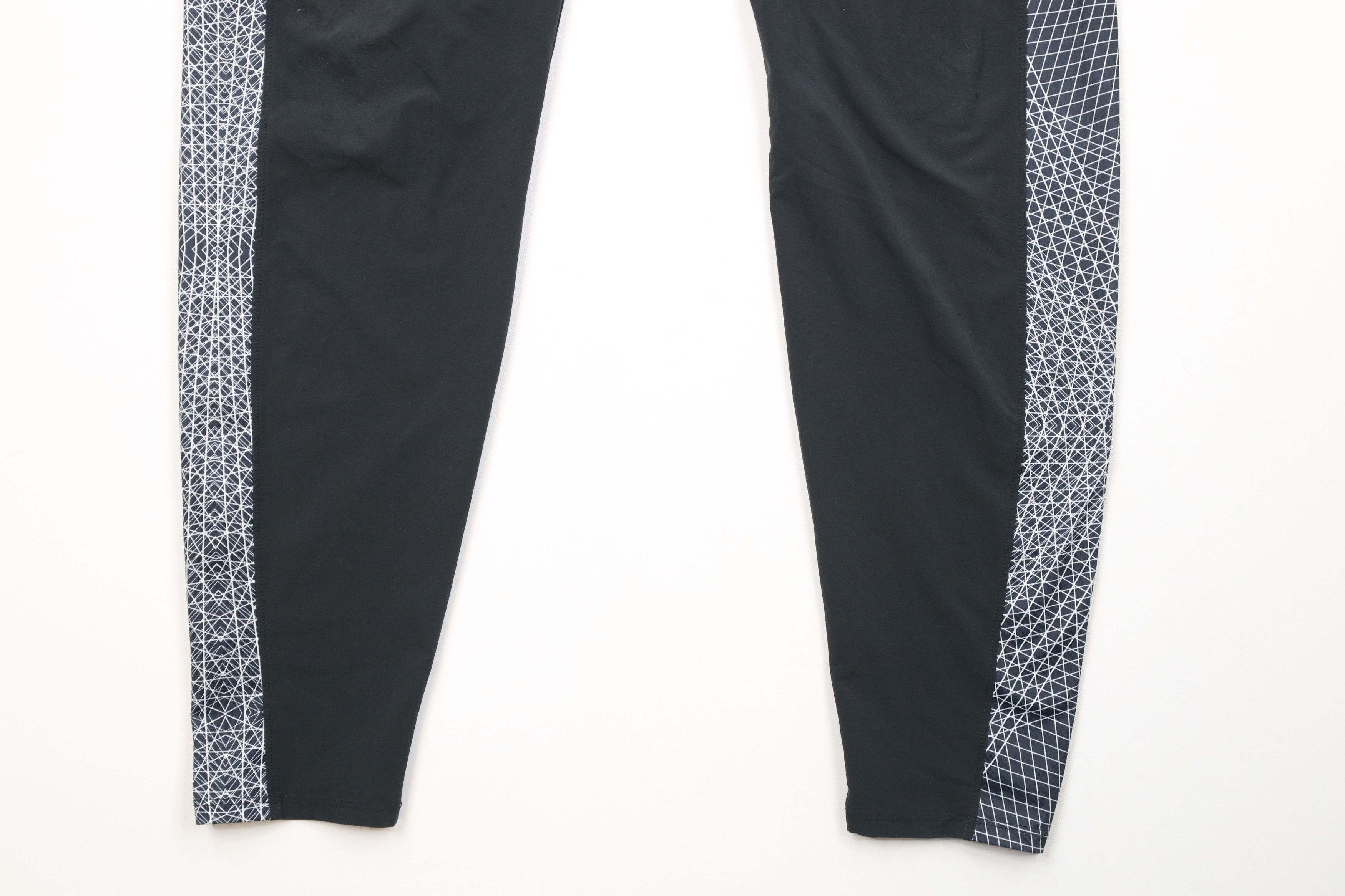 Oakley Vintage Oakley Geometric Tapered Leg Stretch Pants Black Size US 30 / EU 46 - 4 Thumbnail