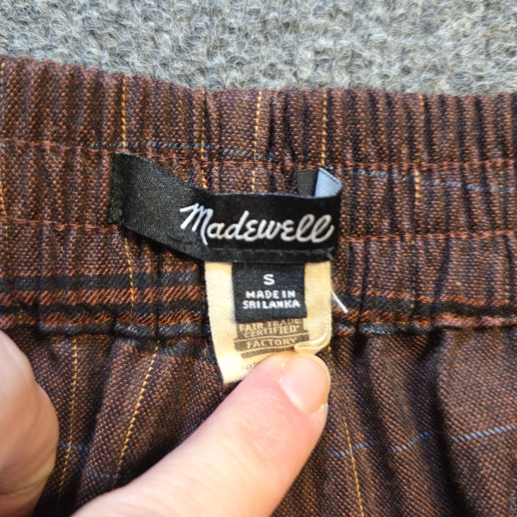 Madewell Madewell Pants Womens Size Small Brown Plaid Zip Cropped Pleated Capsule Casual Tapered Cropped Capris Style Size 28" / US 6 / IT 42 - 4 Thumbnail