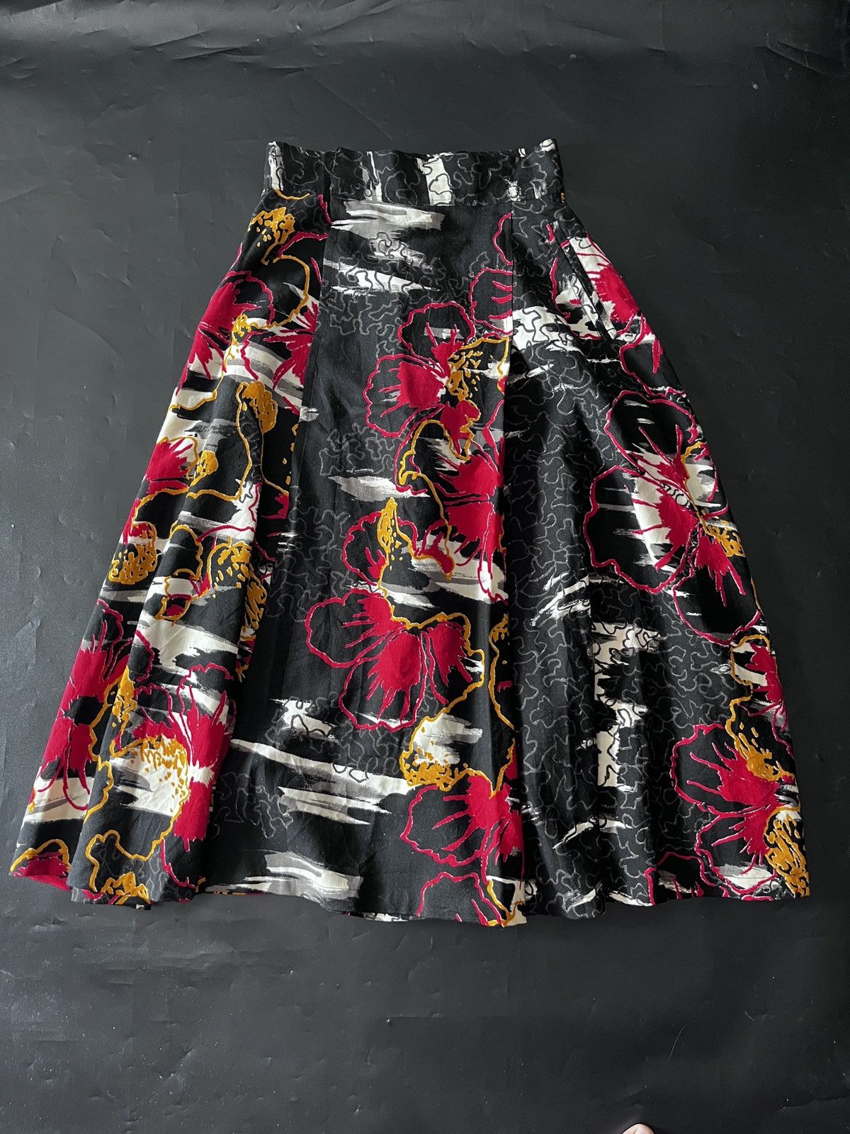 Japanese Brand JAPANESE TAKEZO CRAZY SKIRT YOHJI YAMAMOTO Size 27" / US 4 / IT 40 - 5 Thumbnail