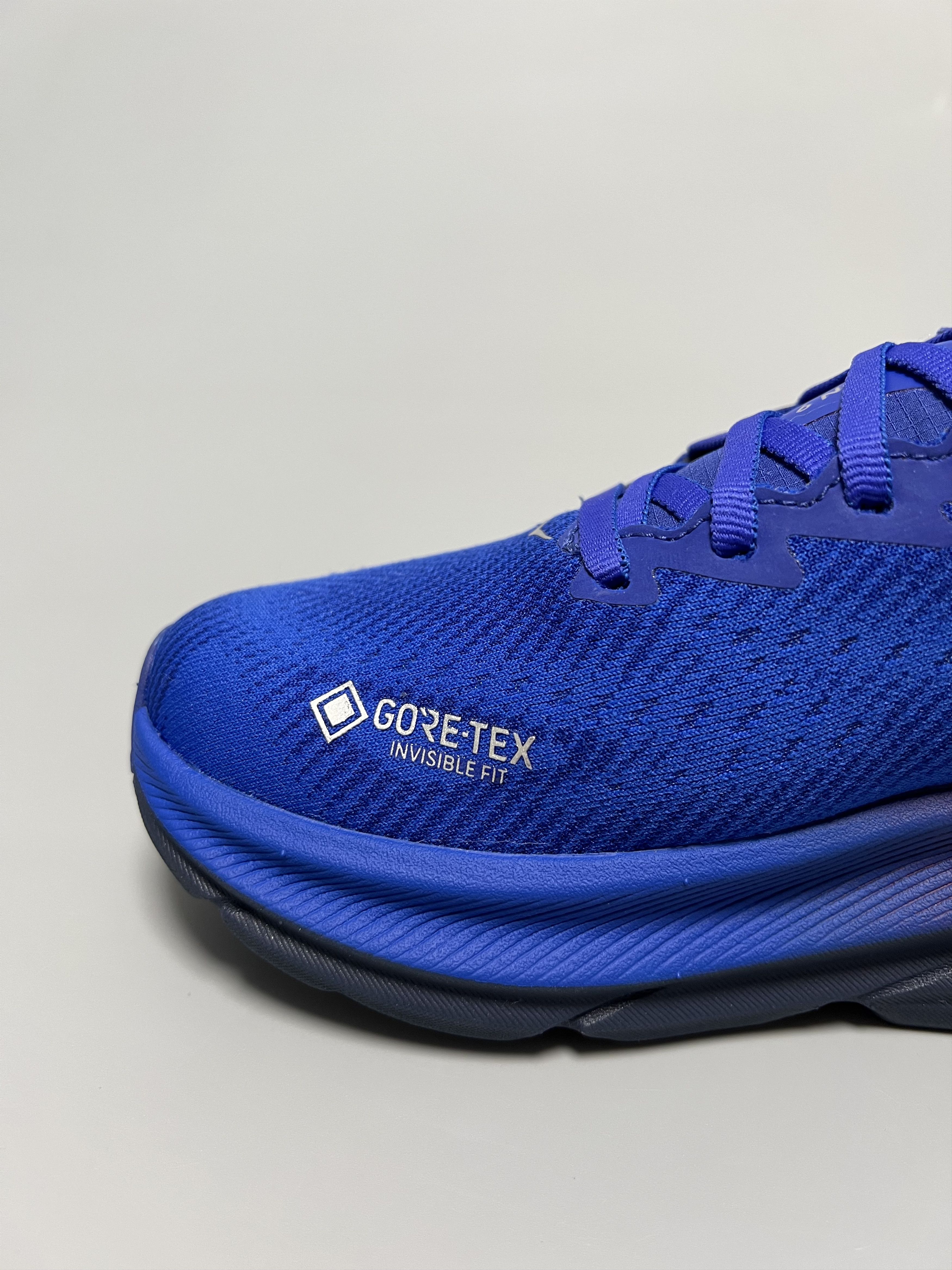 Hoka 5.5B Hoka One One Clifton 9 GTX Gore-Tex Running Shoes Size US 5.5 / IT 35.5 - 10 Thumbnail