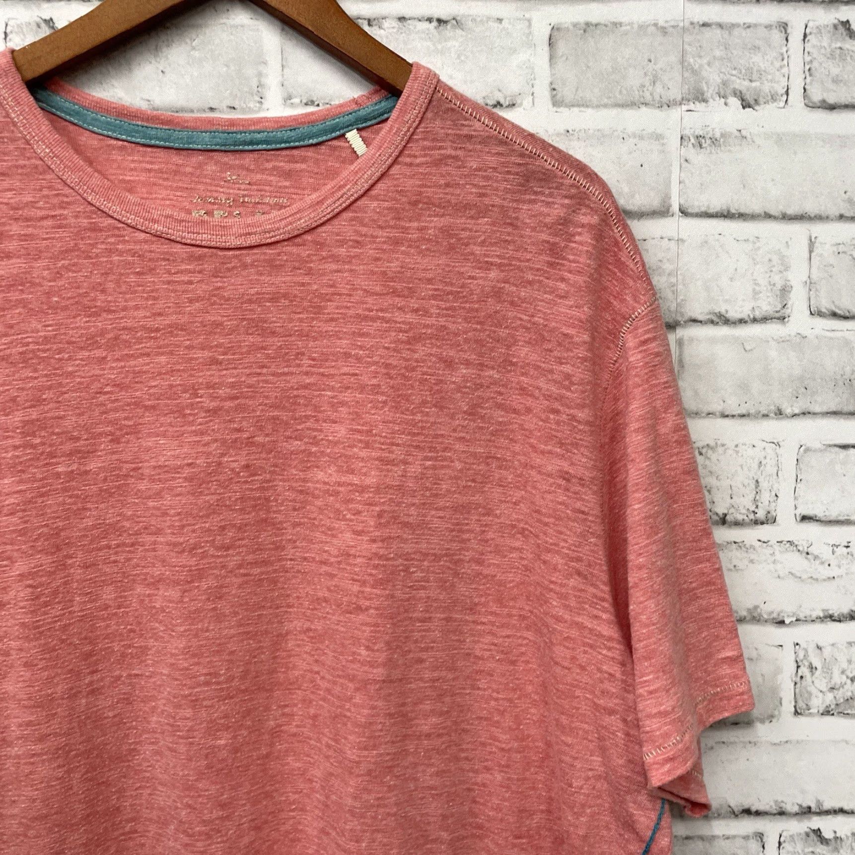 Tommy Bahama Tommy Bahama Relax T-Shirt Mens XL Pink Polyester Blend Total Shirt Size US XL / EU 56 / 4 - 2 Thumbnail