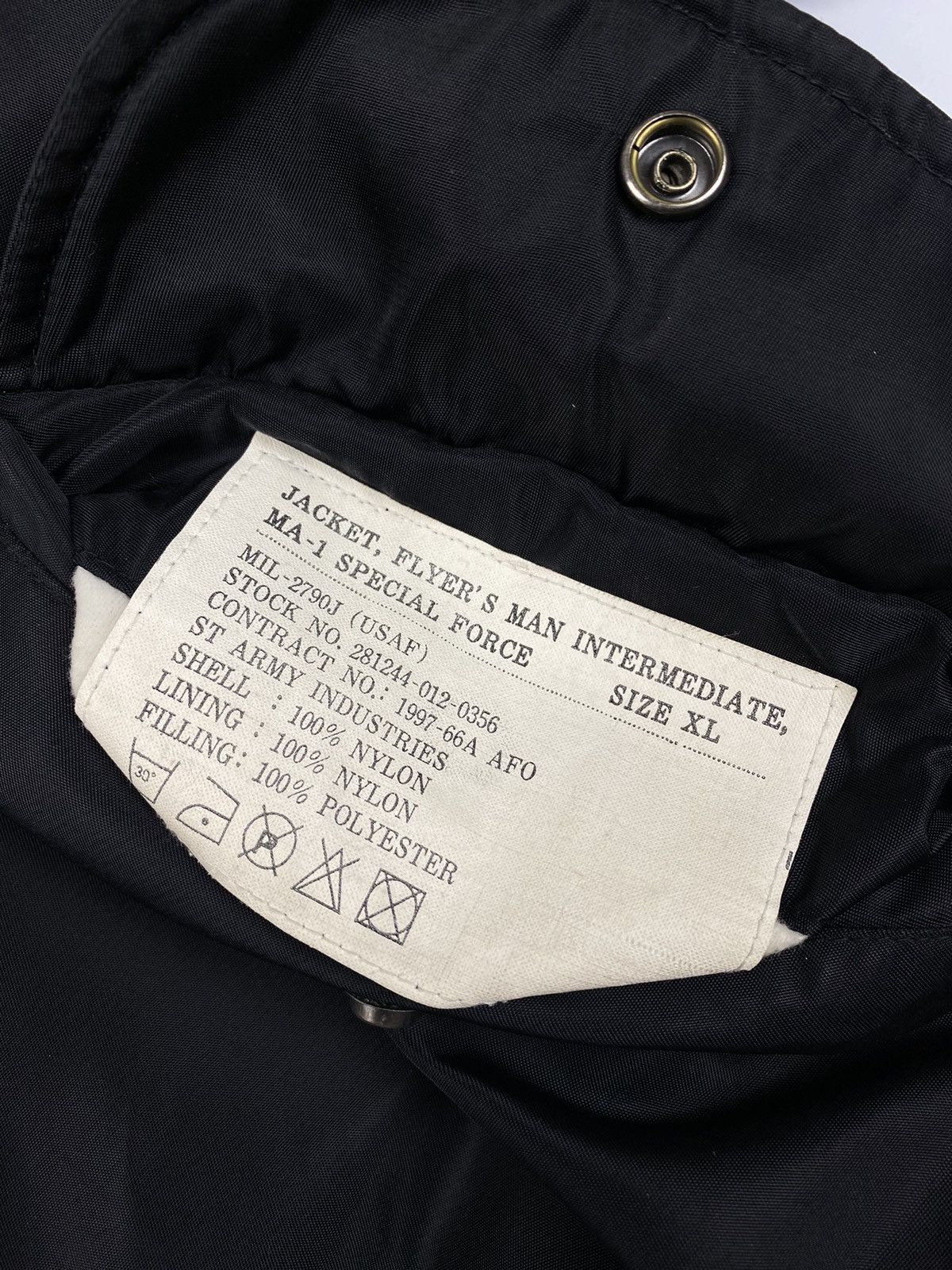 Vintage 🚨 MA-1 special force jacket flyers man’s intermediate 1997 Size US XL / EU 56 / 4 - 6 Thumbnail