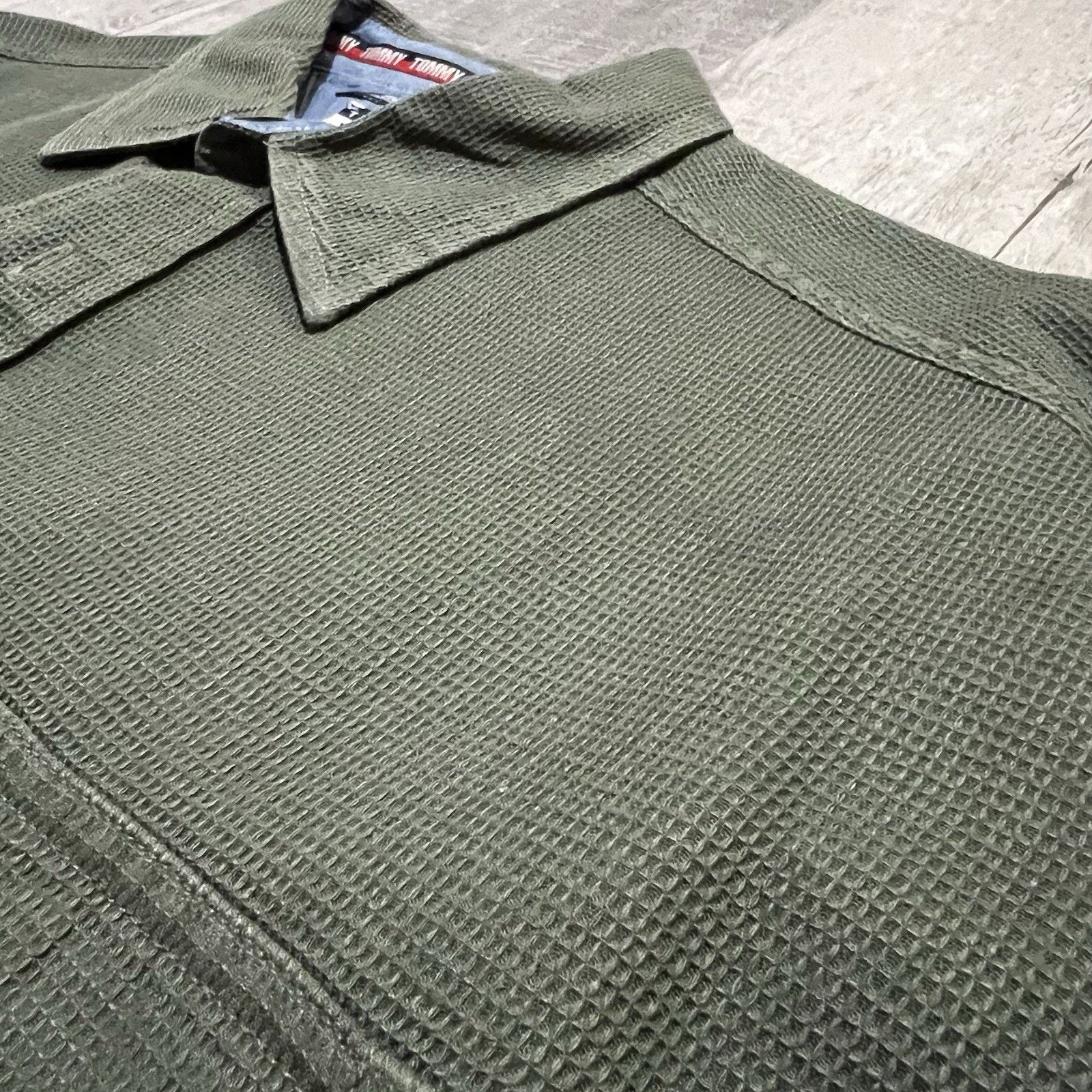 Tommy Hilfiger VTG Tommy Hilfiger Green Chainstitch Spell Out Button Shirt Size US M / EU 48-50 / 2 - 4 Thumbnail