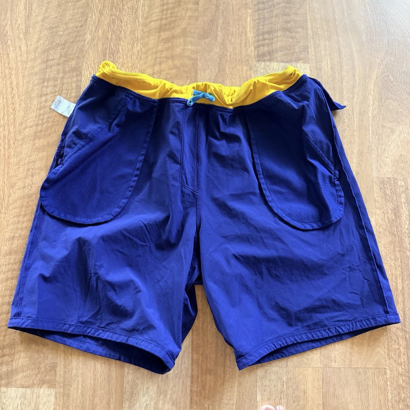 Cotopaxi Cotopaxi Vamos Hybrid Men’s Large Blue Yellow Shorts Size US 35 - 7 Thumbnail