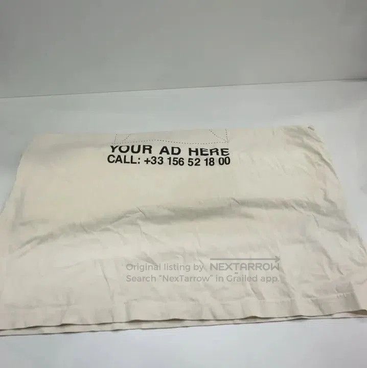 Balenciaga Balenciaga Beige Graphic Round Neck Short Sleeve T. Size US M / EU 48-50 / 2 - 4 Thumbnail