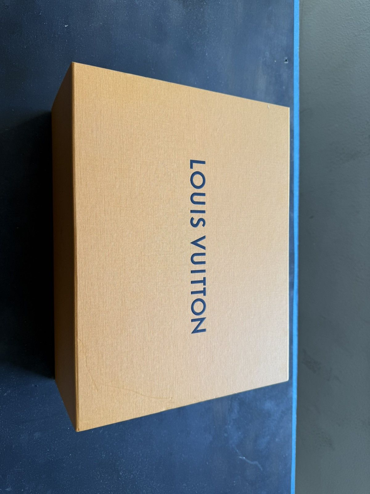 Louis Vuitton Louis Vuitton Men's Rivoli Graphite Damier Size US 9 / EU 42 - 2 Thumbnail