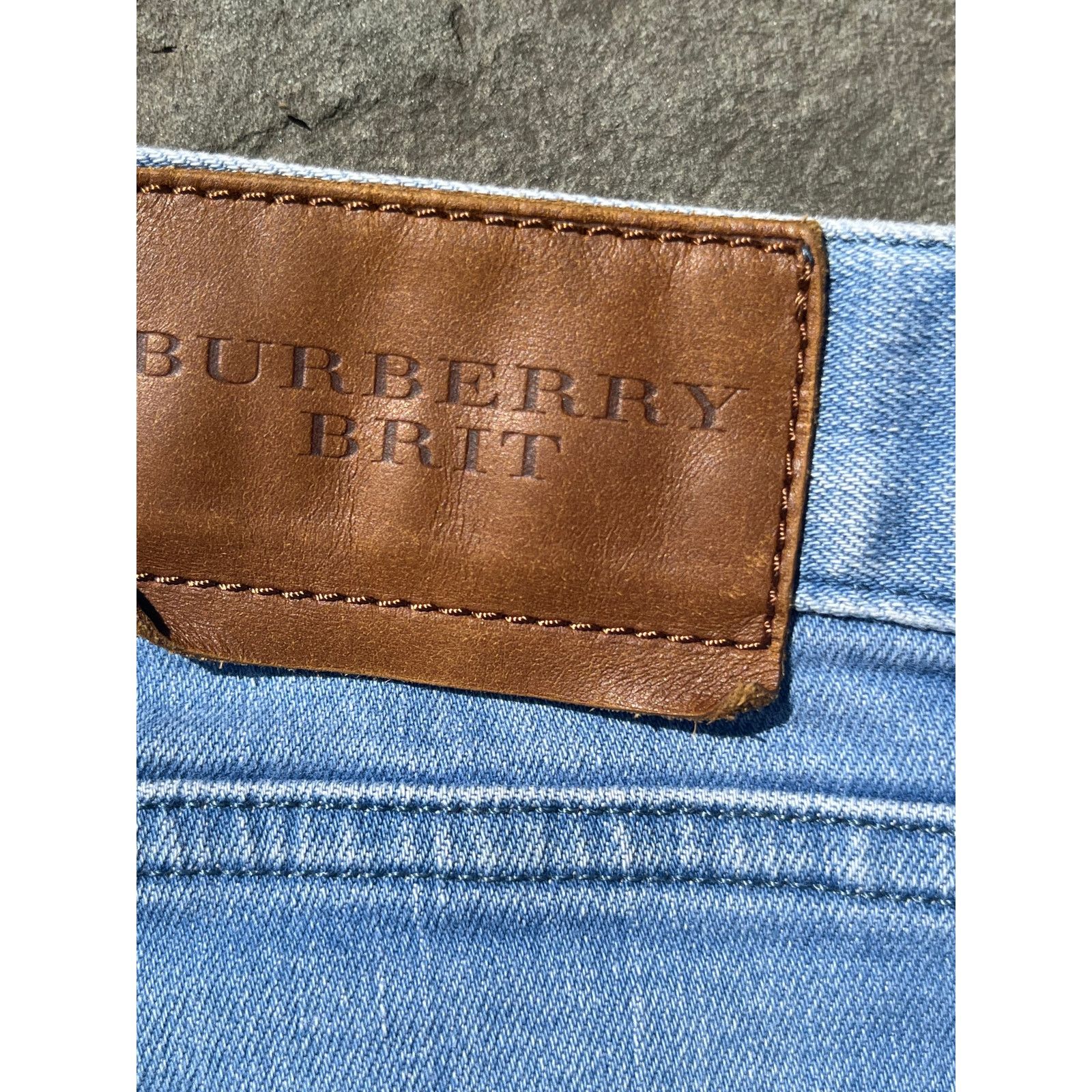 Burberry Burberry Brit Men's Straight Leg Indigo Jeans 30x32 Low Rise Size US 30 / EU 46 - 4 Thumbnail