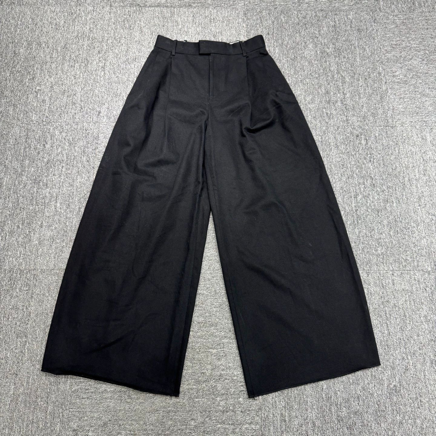 Bottega Veneta Bottega Veneta Wide Leg Jeans 46 Size US 30 / EU 46 - 1 Thumbnail