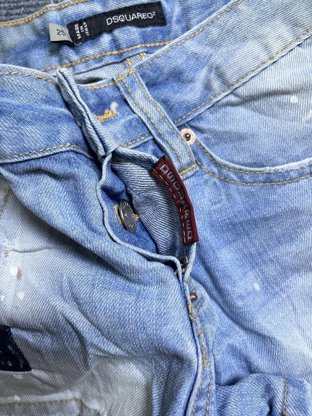 Dsquared2 Dsquared2 distressed low-rise mini denim shorts Size 28" / US 6 / IT 42 - 5 Thumbnail