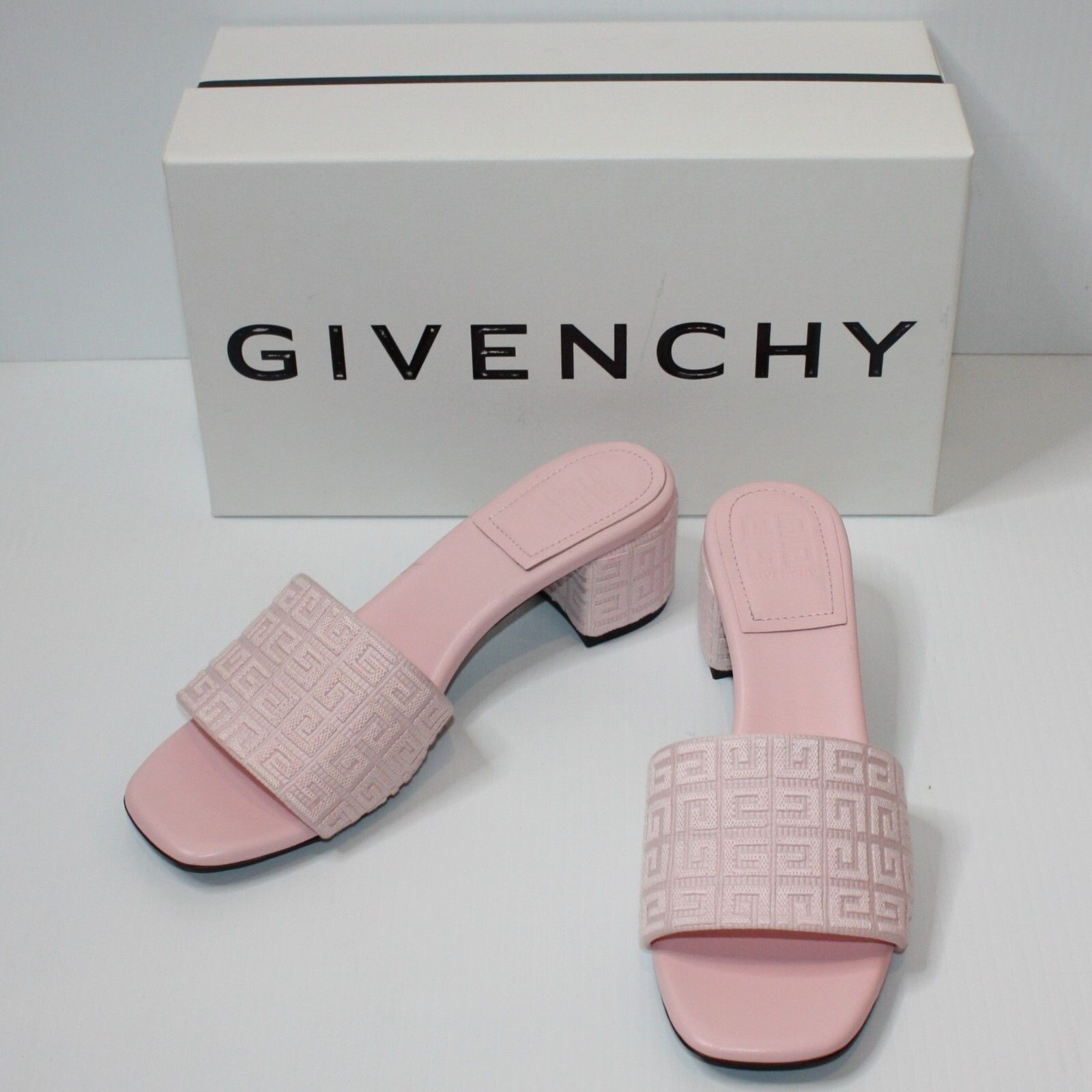 Givenchy 4G Block Heel Slide Sandals in Tender Pink US 10 MSRP $775 Size US 10 / IT 40 - 5 Thumbnail