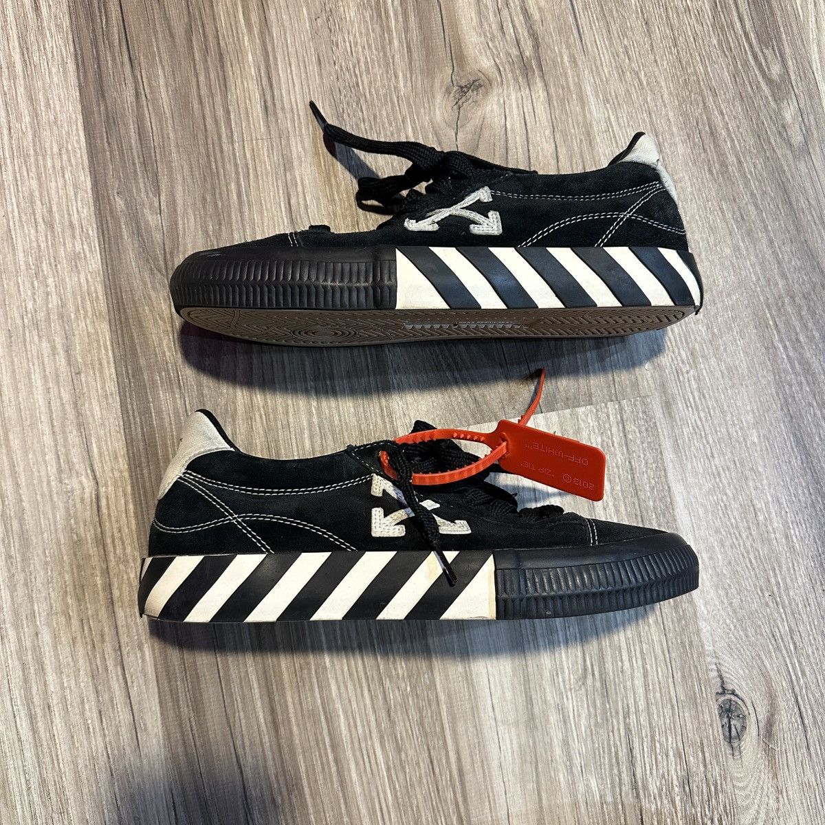 Off-White Off-White Arrow Low Vulcanized “This” and “That” Size US 10 / IT 40 - 4 Thumbnail