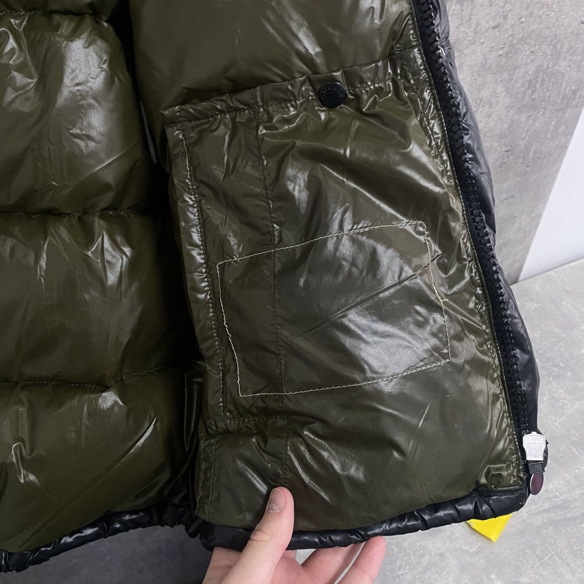 Moncler Moncler Puffer Jacket Big Logo Size US L / EU 52-54 / 3 - 14 Thumbnail
