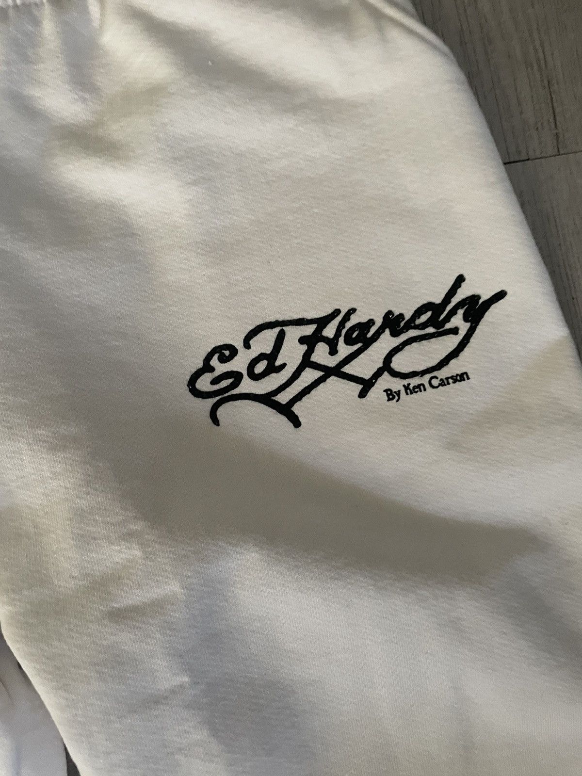 Ed Hardy × Ken Carson Ed hardy Ken Carson white sweats xxl Size US 38 / EU 54 - 2 Thumbnail