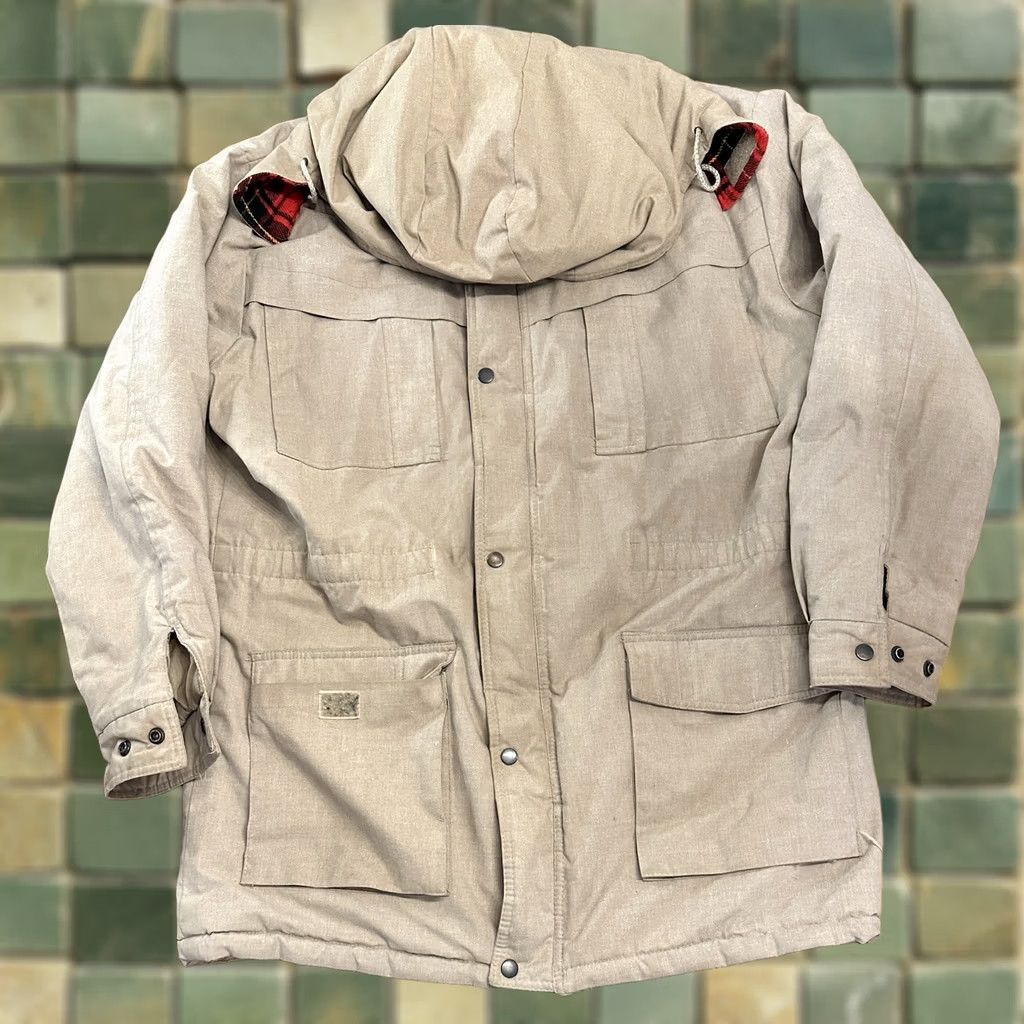 Vintage VINTAGE Woolrich Coat XL Beige Lined Logo 90s Parka Mens Size US XL / EU 56 / 4 - 1 Thumbnail