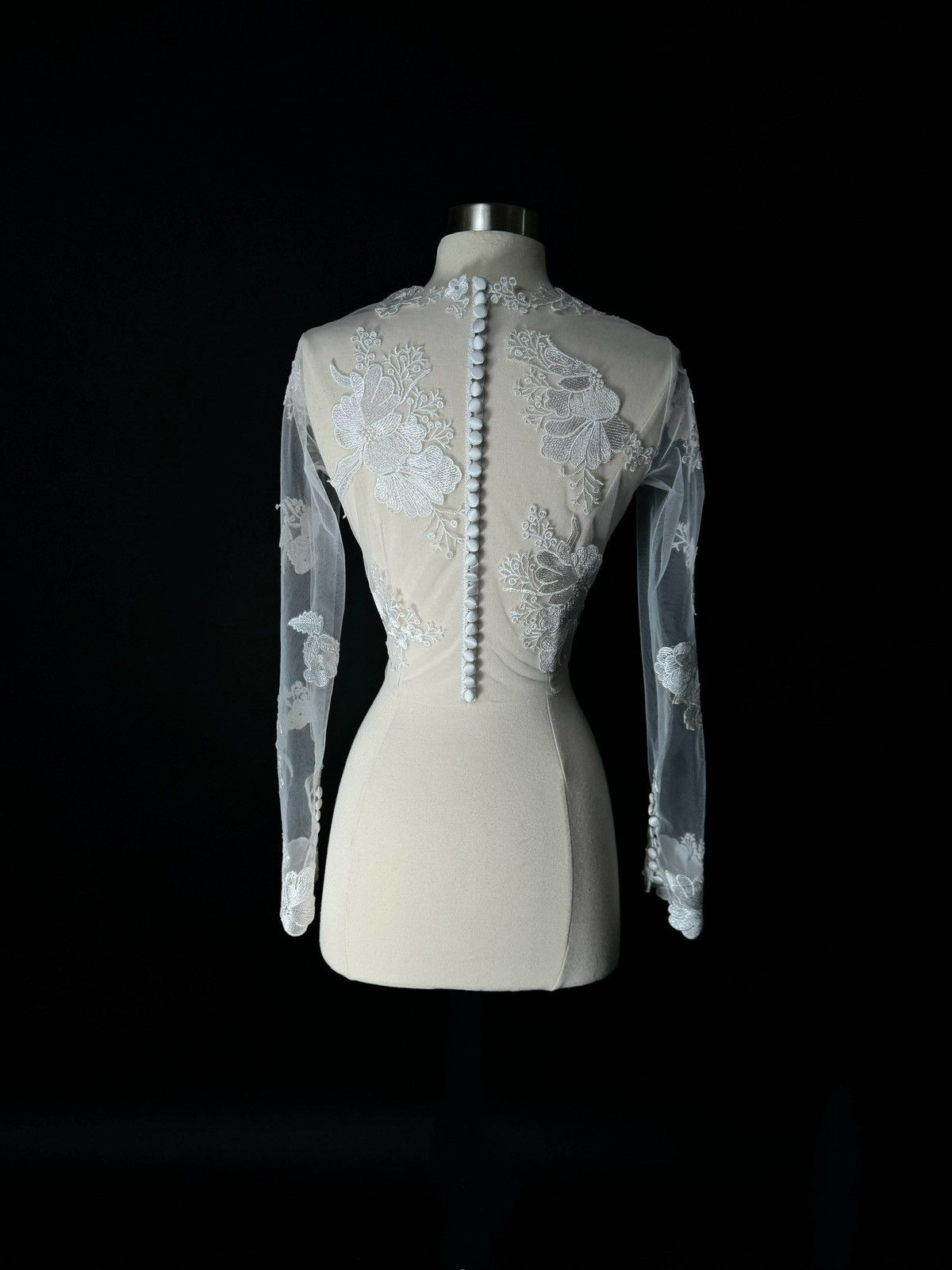 Other Preloved US 2 Embroidered Lace Anna Augusta Bridal Cape Size XS / US 0-2 / IT 36-38 - 6 Thumbnail