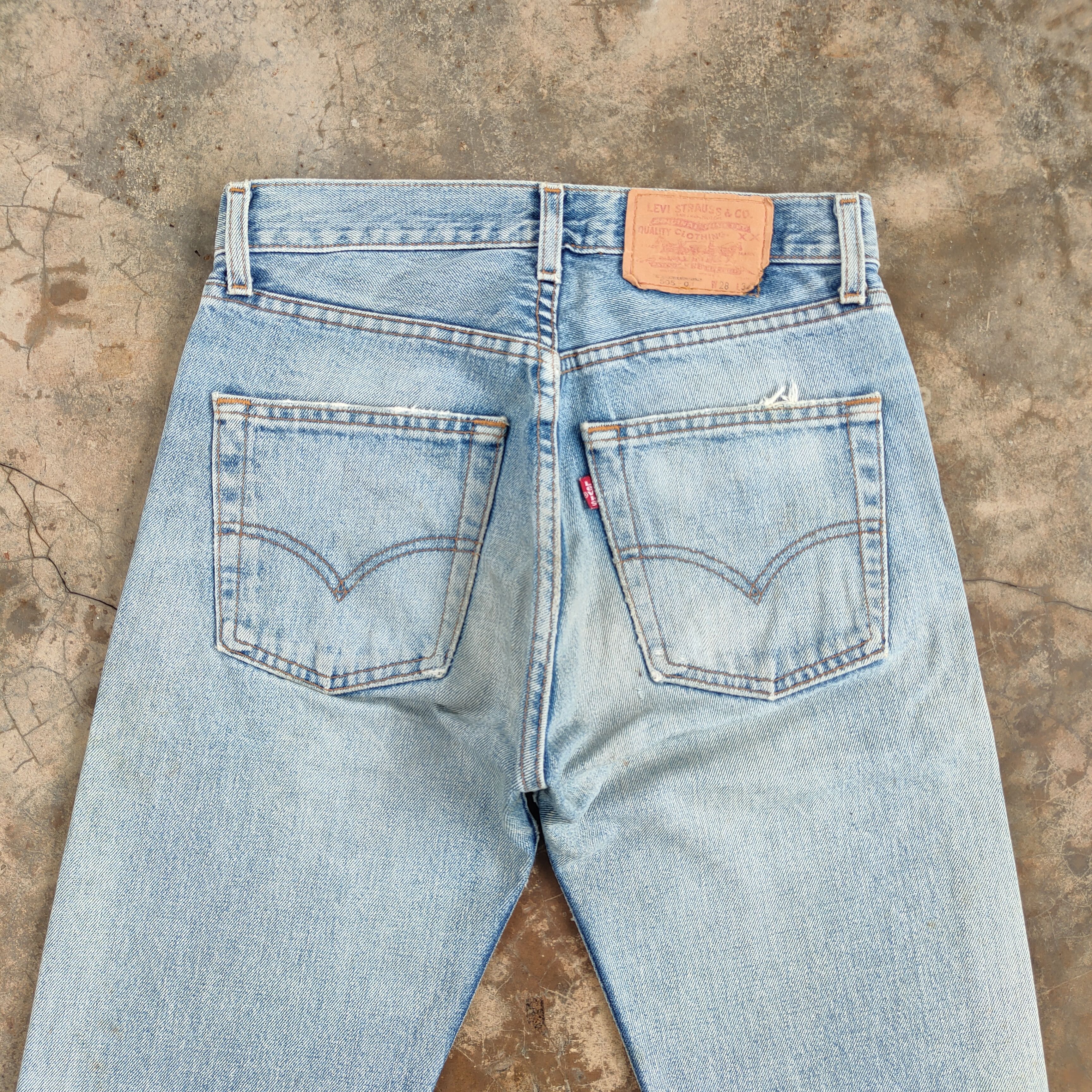 Levi's Vintage Clothing Vintage Levis 505 Faded Distressed denim jeans pants Size US 28 / EU 44 - 10 Thumbnail