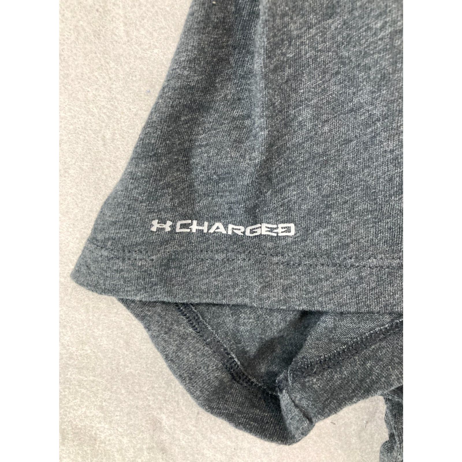 Under Armour Under Armour Womens Shirt XL Gray Batman HeatGear Crew Neck Short Sleeve Pullover Slim Fit Regular Size T-Shirt Comics Logo Size XL / US 12-14 / IT 48-50 - 6 Thumbnail