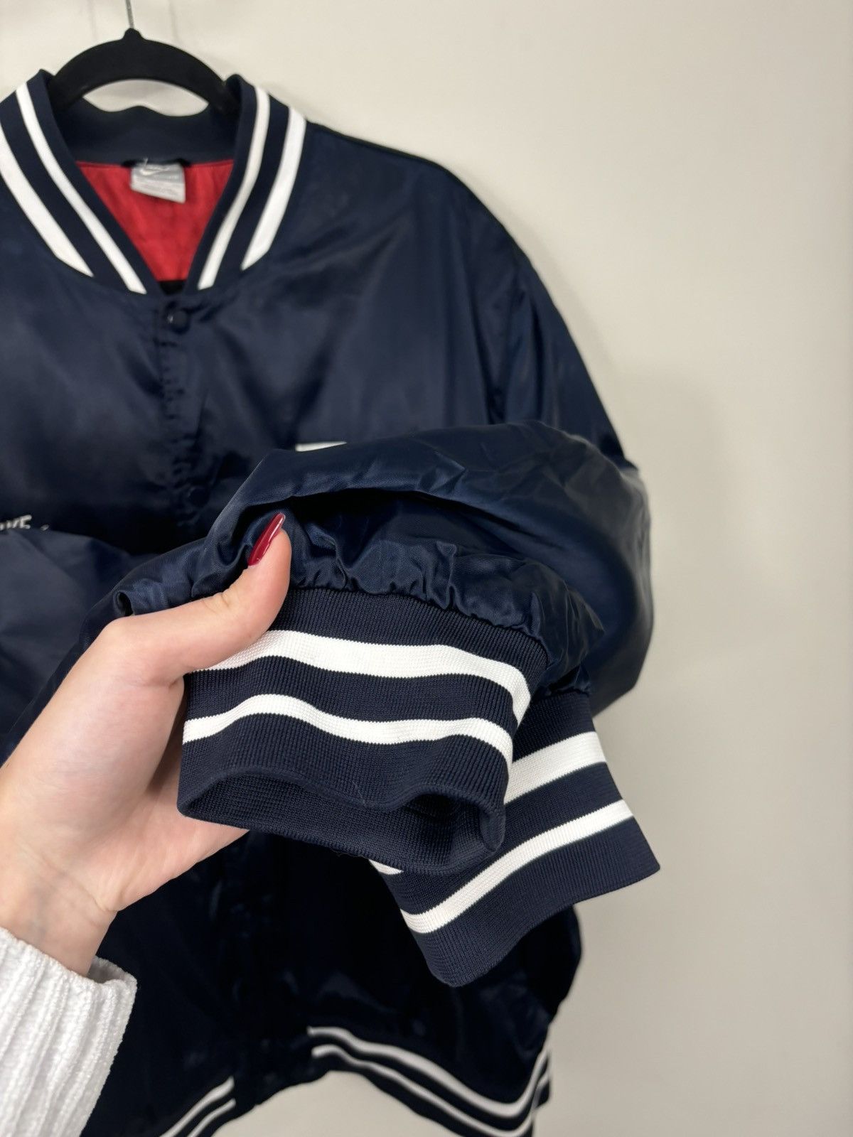 Nike Vintage Nike NSW Rare Hype Satin Varsity Bomber Jacket Size US XXL / EU 58 / 5 - 5 Thumbnail