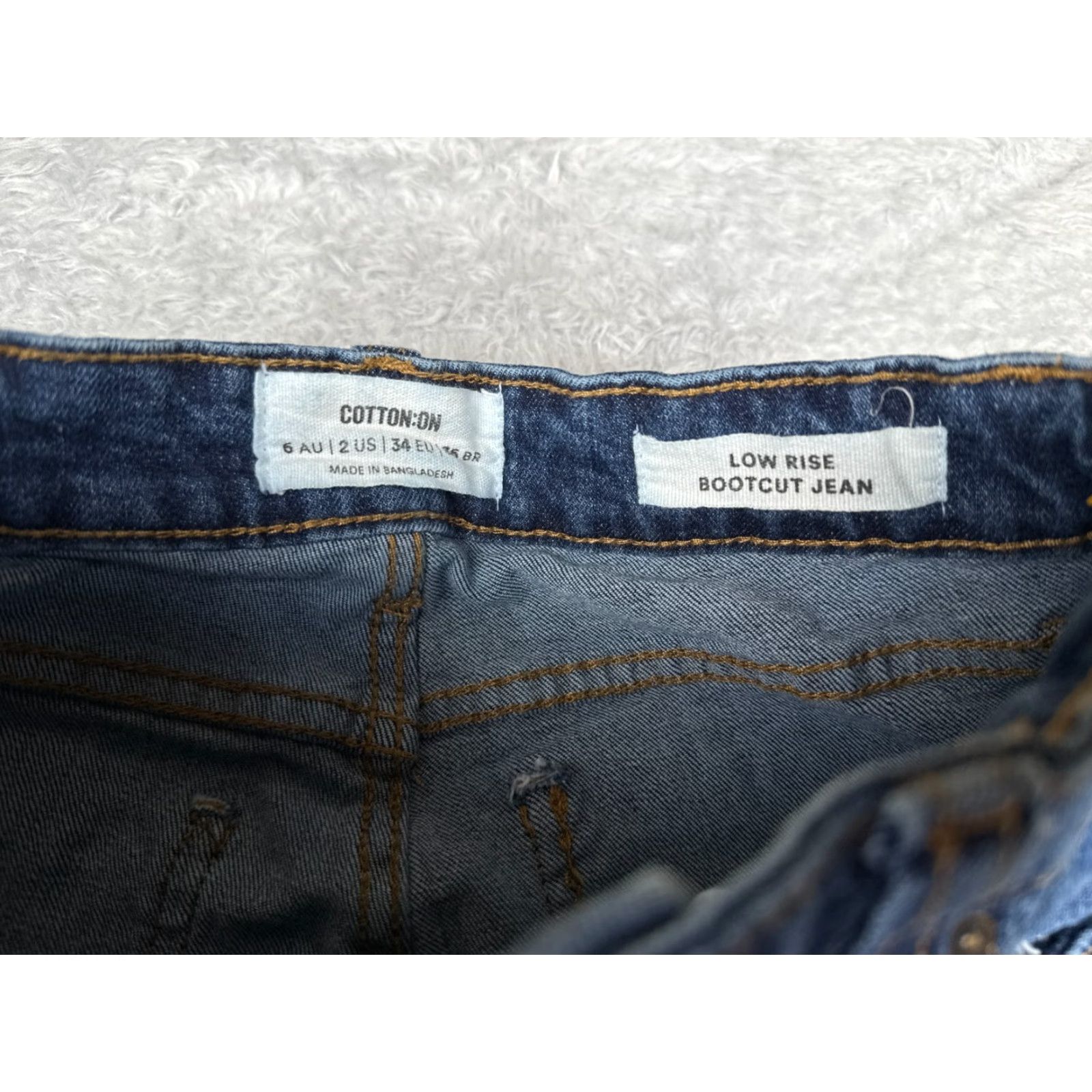 Cotton On VINTAGE Cotton On Women's Jeans Bootcut Low Rise Dark Blue Denim 24x30 Size 2 Slimming Size 26" / US 2 / IT 38 - 6 Thumbnail