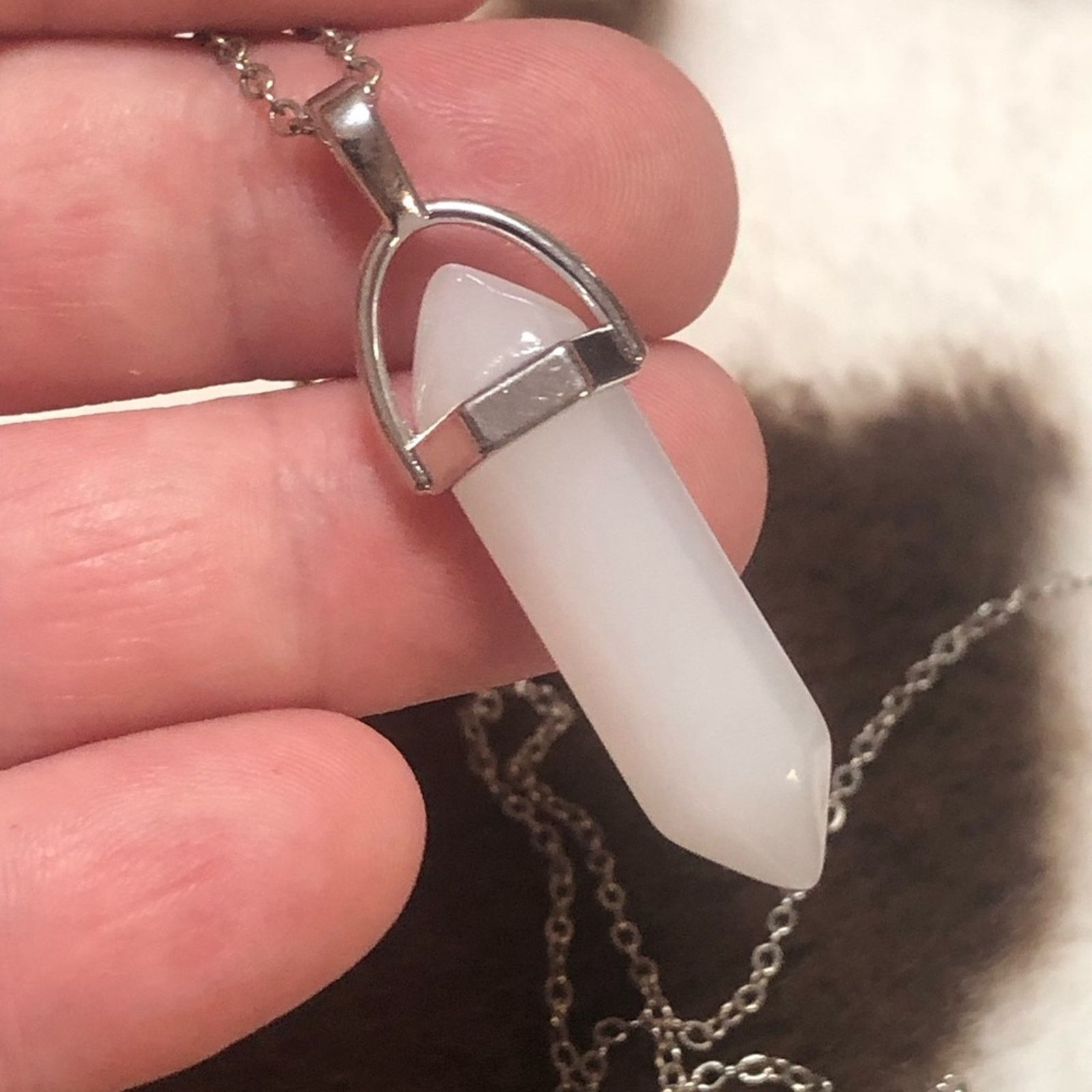 Jewelry Faceted milky quartz stone icicle pendant on chain necklace Size ONE SIZE - 1 Thumbnail