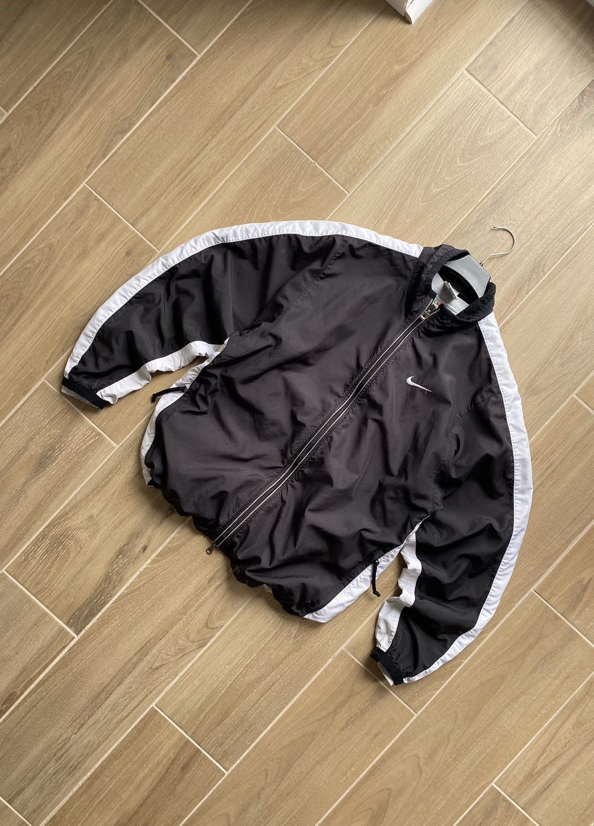 Nike Vintage Nike Light Jacket Track Top Size US S / EU 44-46 / 1 - 5 Thumbnail