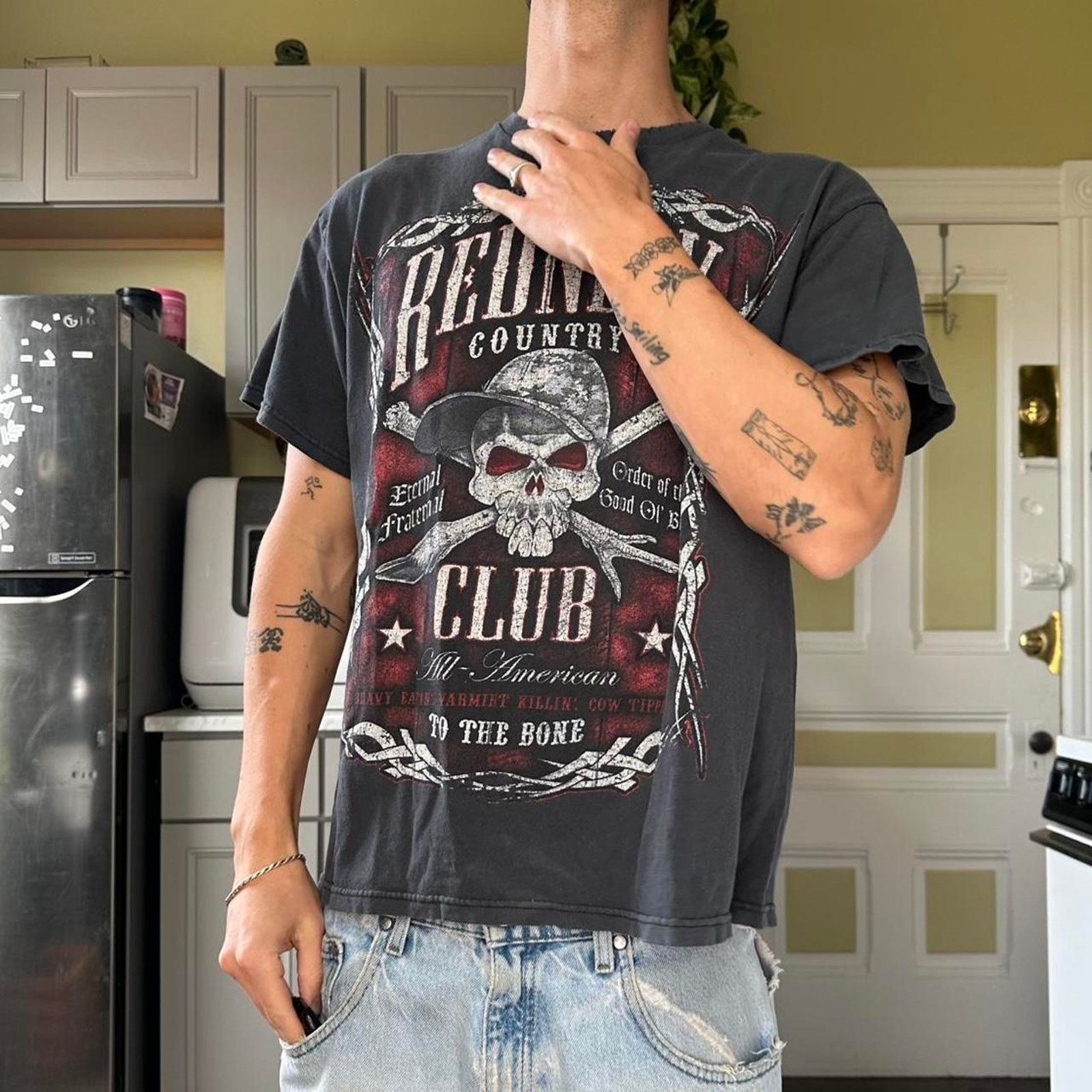 Vintage Vintage Black Faded Thrashed Red Neck Skull Graphic Shirt Size US M / EU 48-50 / 2 - 7 Thumbnail