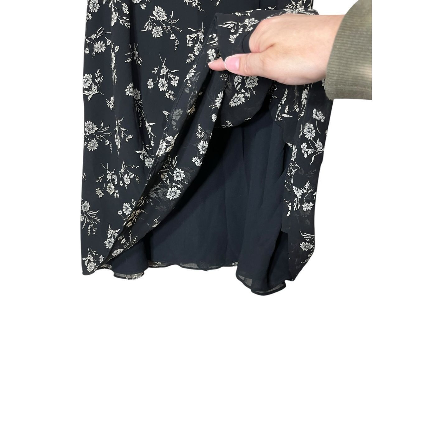 Other Vintage Liz Claiborne 90s Y2K Black Flower Print Knee Length Size 27" / US 4 / IT 40 - 5 Thumbnail