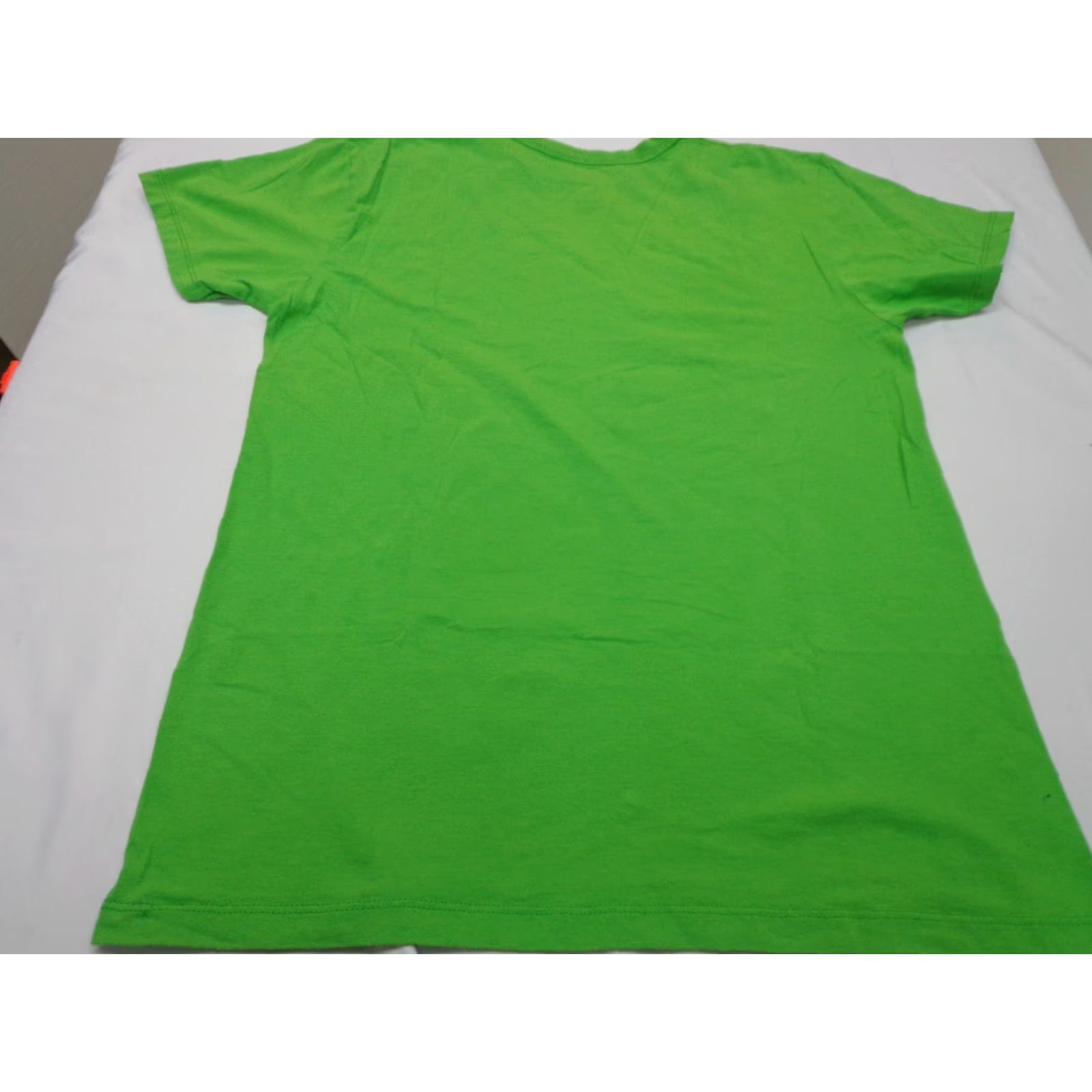 Vintage M&M's Green YOU MAY CALL ME QUEEN BEE T-Shirt Size M Medium Green Unisex Adults Short Sleeve Graphic Tee Men Women Size US M / EU 48-50 / 2 - 6 Thumbnail