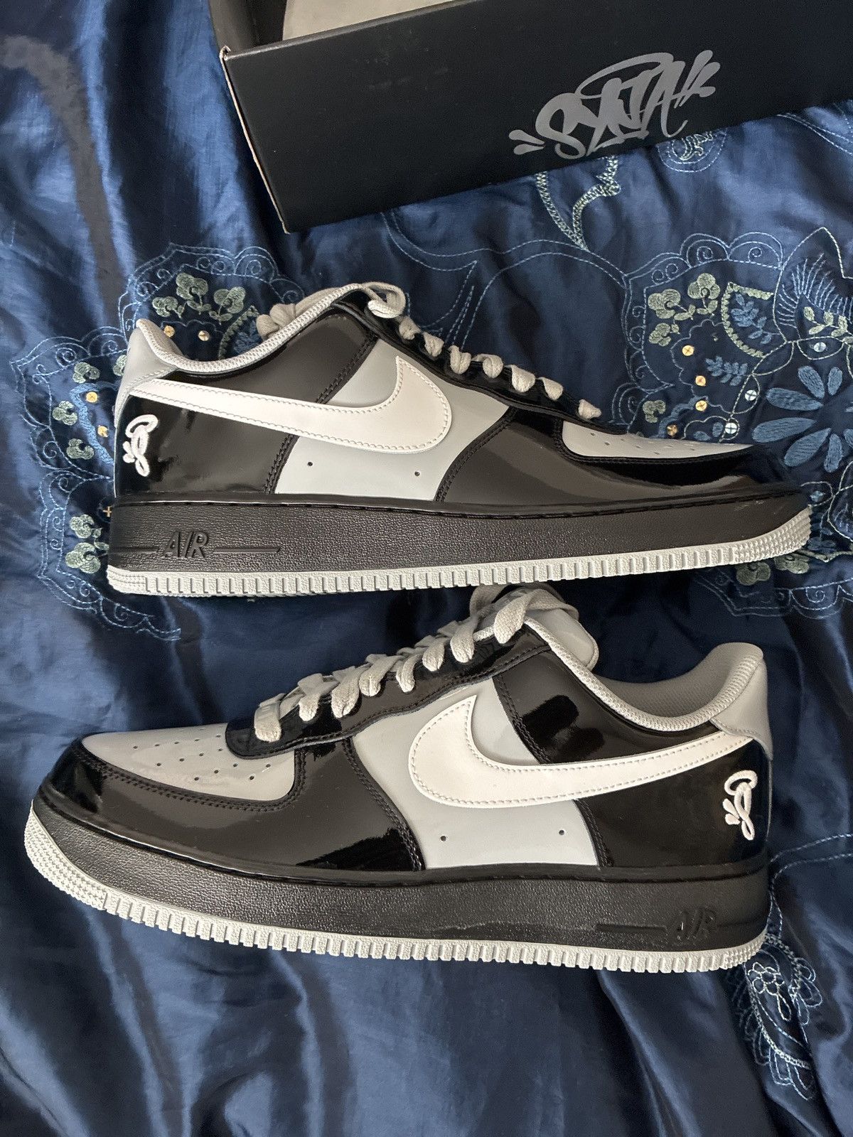 Syna World Nike x Syna Air Force 1 Low Smoke Grey Size US 13 / EU 46 - 8 Thumbnail