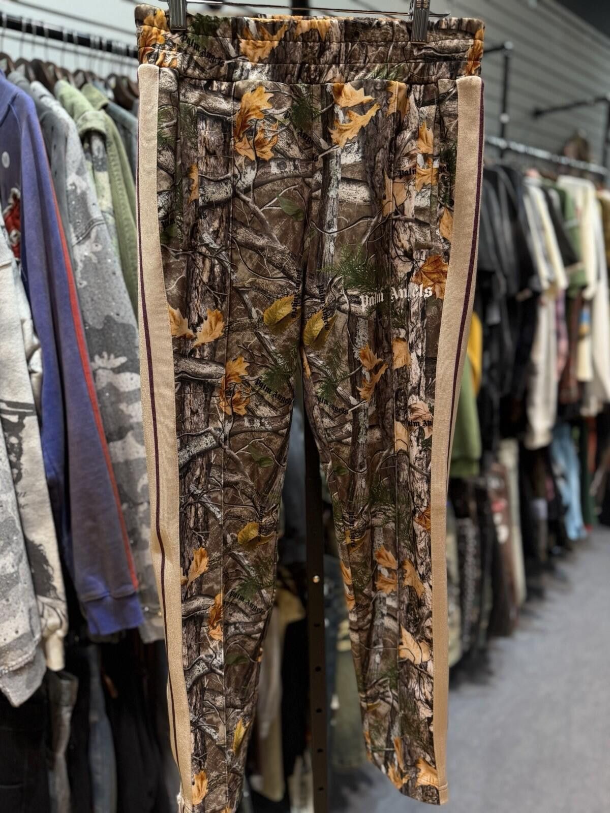 Palm Angels PALM ANGELS Tree Camo Track Pants Brown Small $790 MSRP Size US 30 / EU 46 - 2 Thumbnail