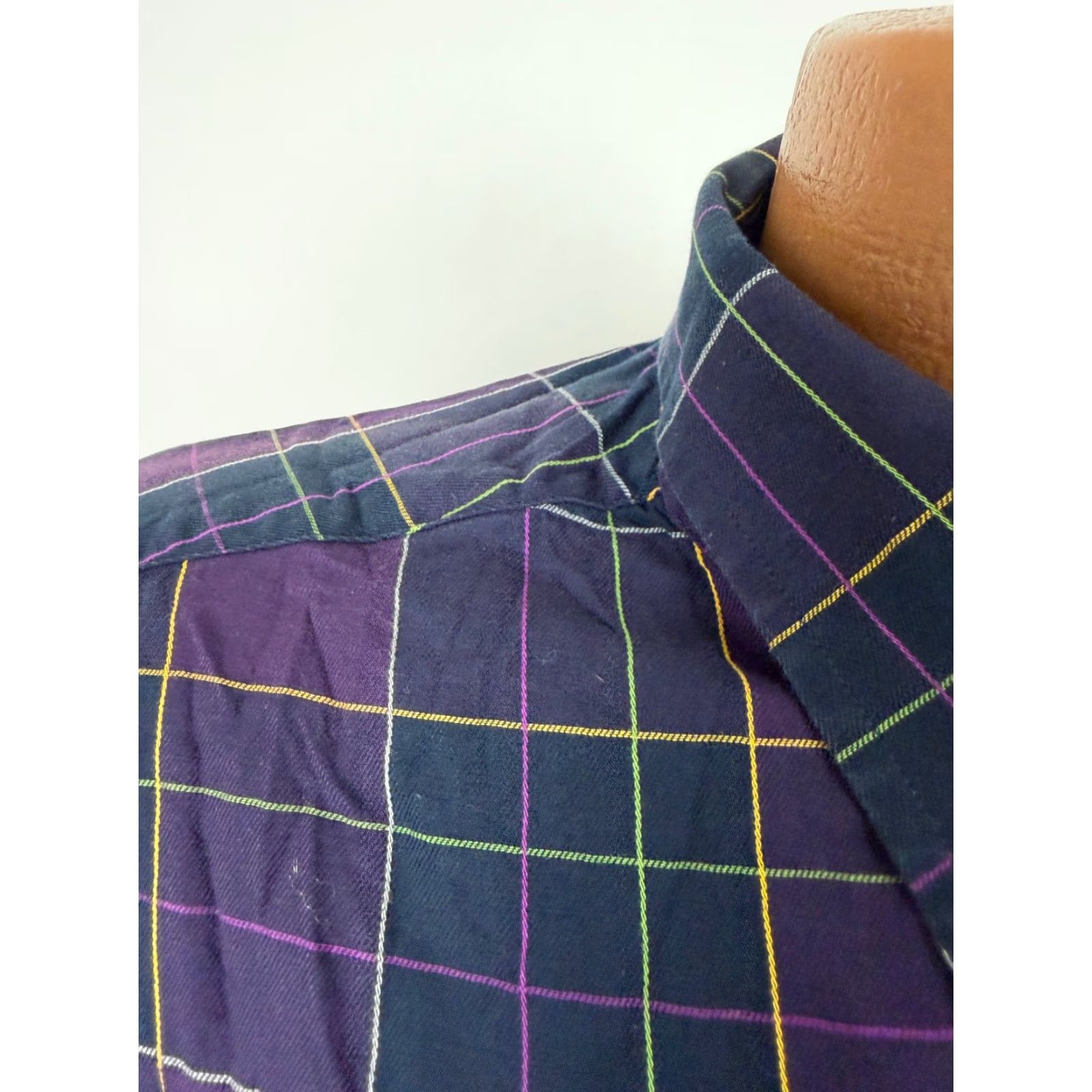 Roundtree & Yorke VINTAGE Roundtree & Yorke Varsity Shirt Men Large Purple Navy Plaid Button-Down Shirt Size US L / EU 52-54 / 3 - 4 Thumbnail