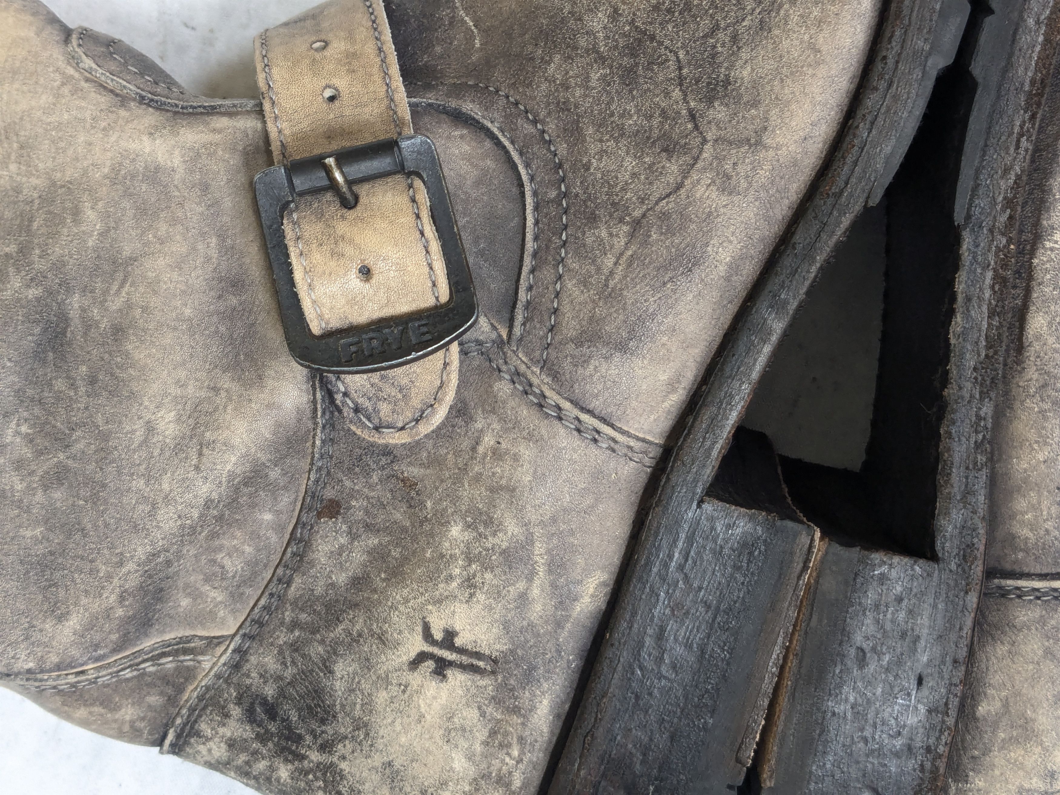 Frye Frye Engineer Boots Stonewash Leather 10.5 D Buckle Straps Size US 10.5 / EU 43-44 - 13 Thumbnail