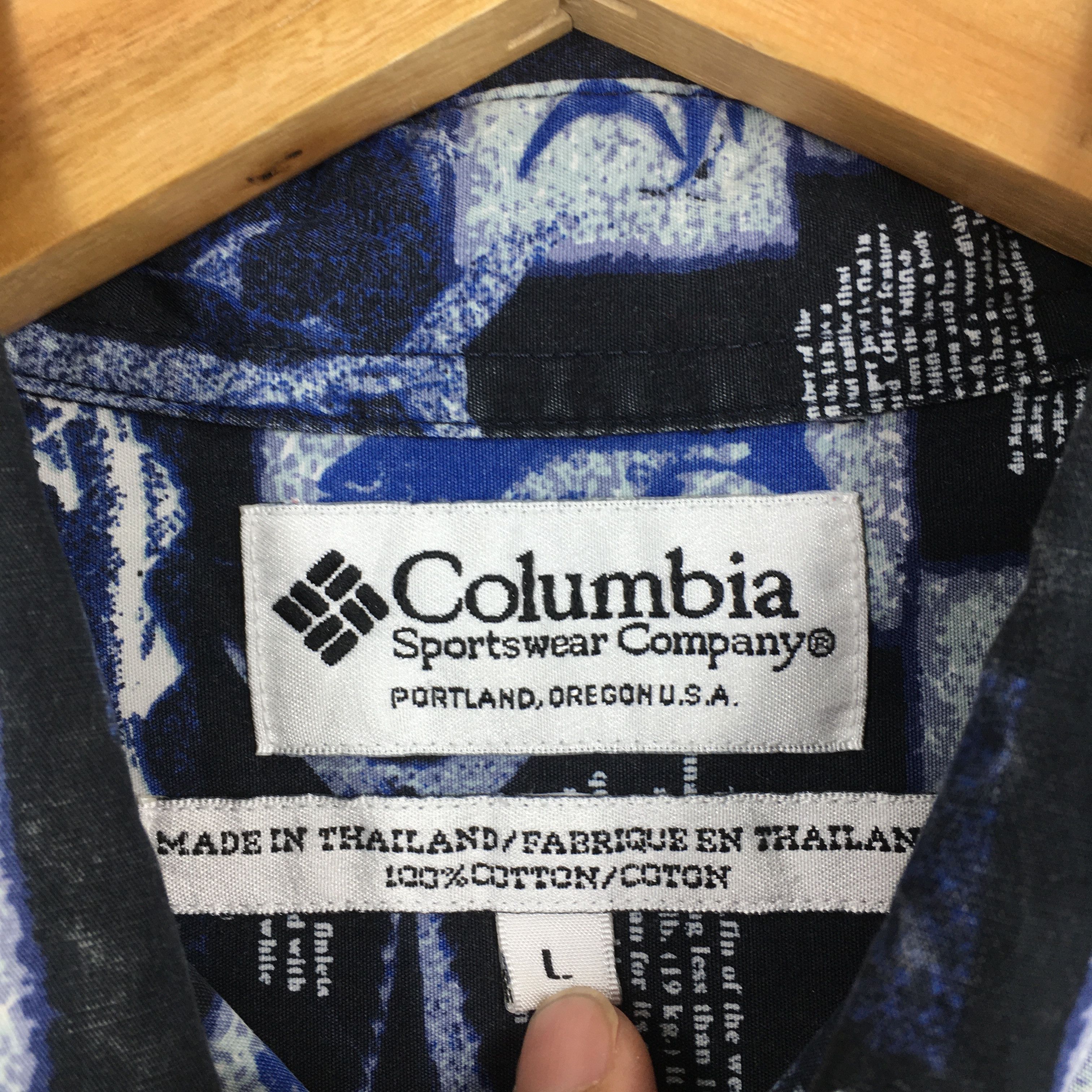 Columbia × Pineapple Connection Vintage Columbia Hawaiian Tuna Fish Overprint Shirt Large Size US L / EU 52-54 / 3 - 5 Thumbnail