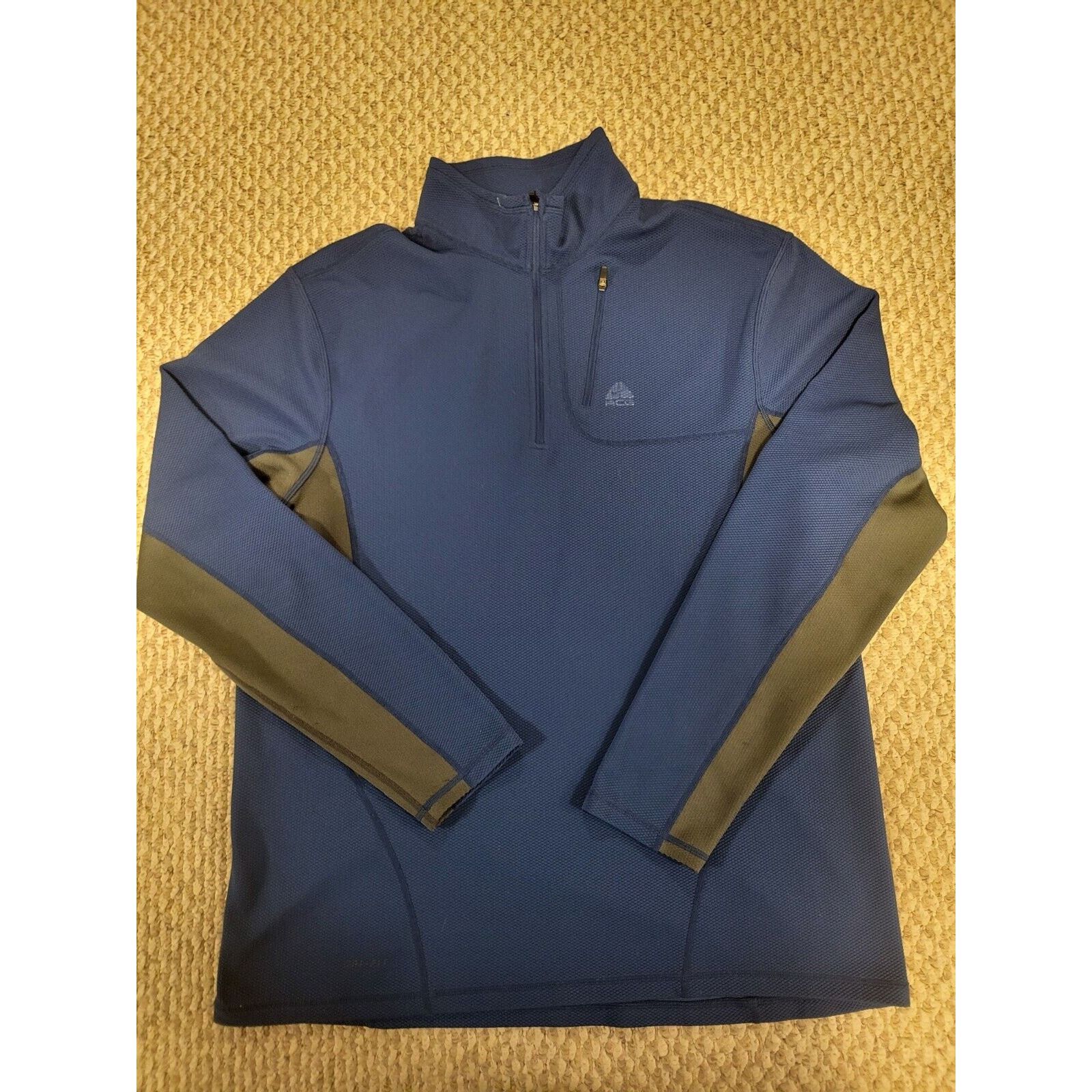 Nike ACG Nike ACG MENS 1/4 zip Long Sleeve Pullover. Size US L / EU 52-54 / 3 - 1 Thumbnail